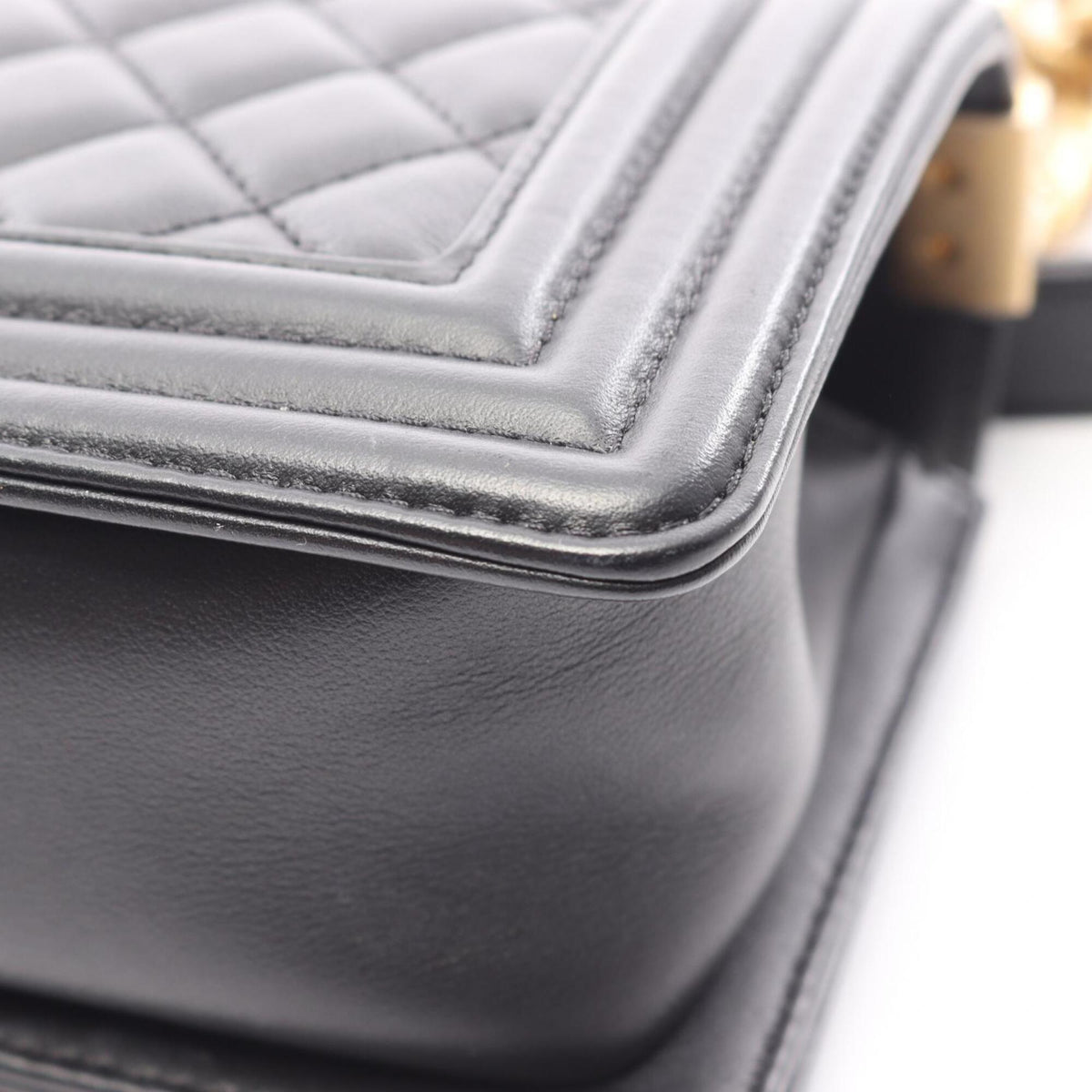 Chanel Black Leather Handbag Shoulder Bag (Pre-Owned)