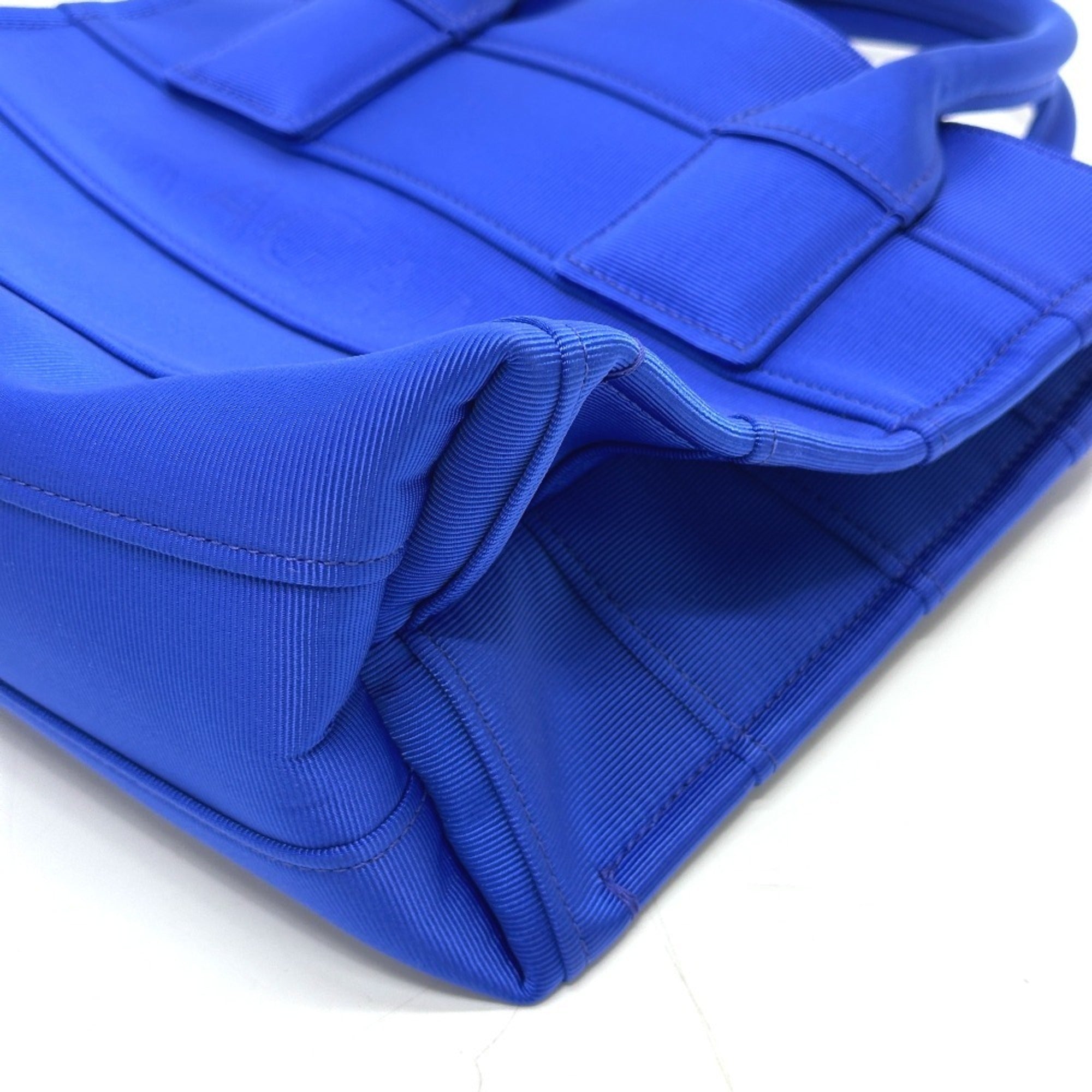 Salvatore Ferragamo Blue Canvas Handbag (Pre-Owned)