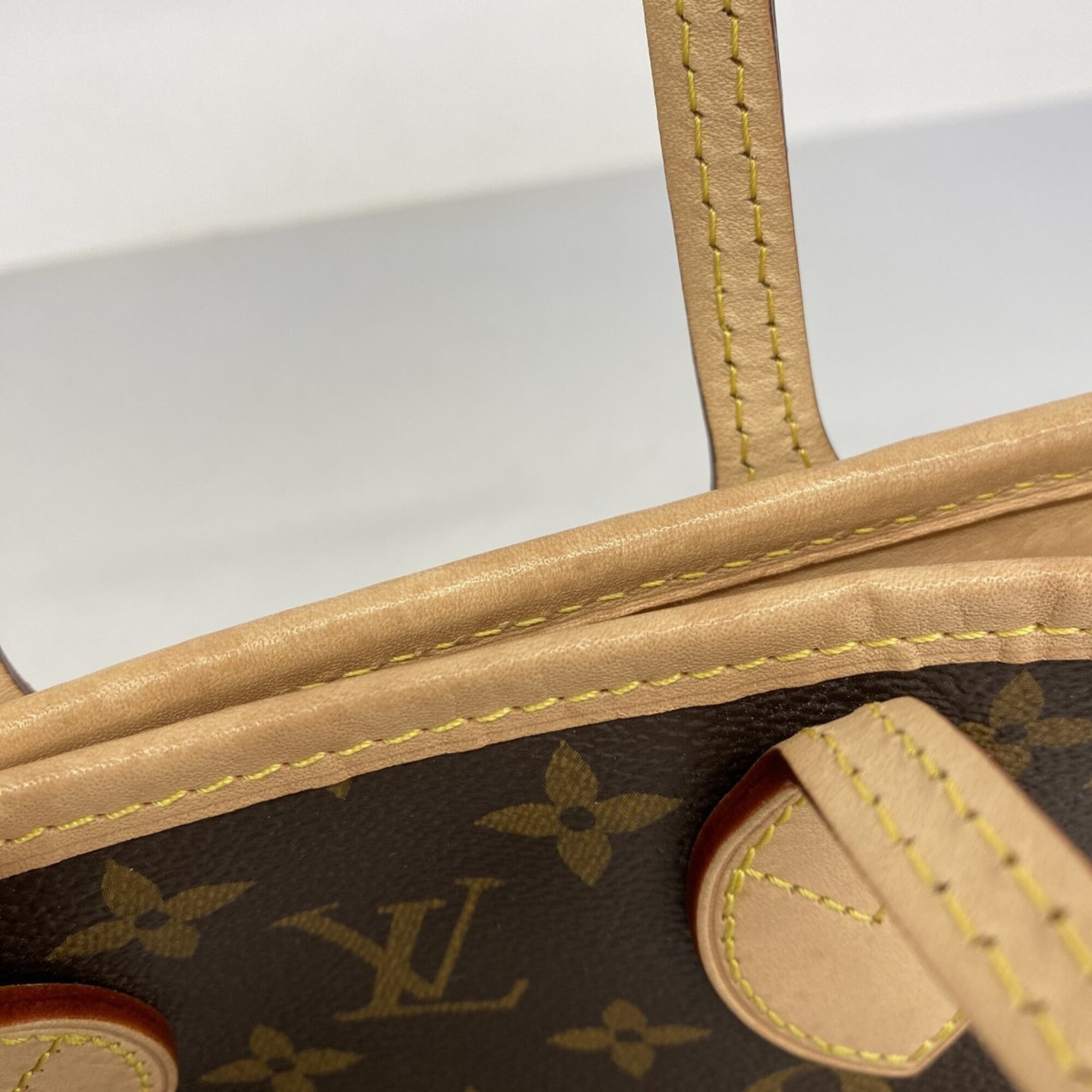 Louis Vuitton Brown Handbag (Pre-Owned)
