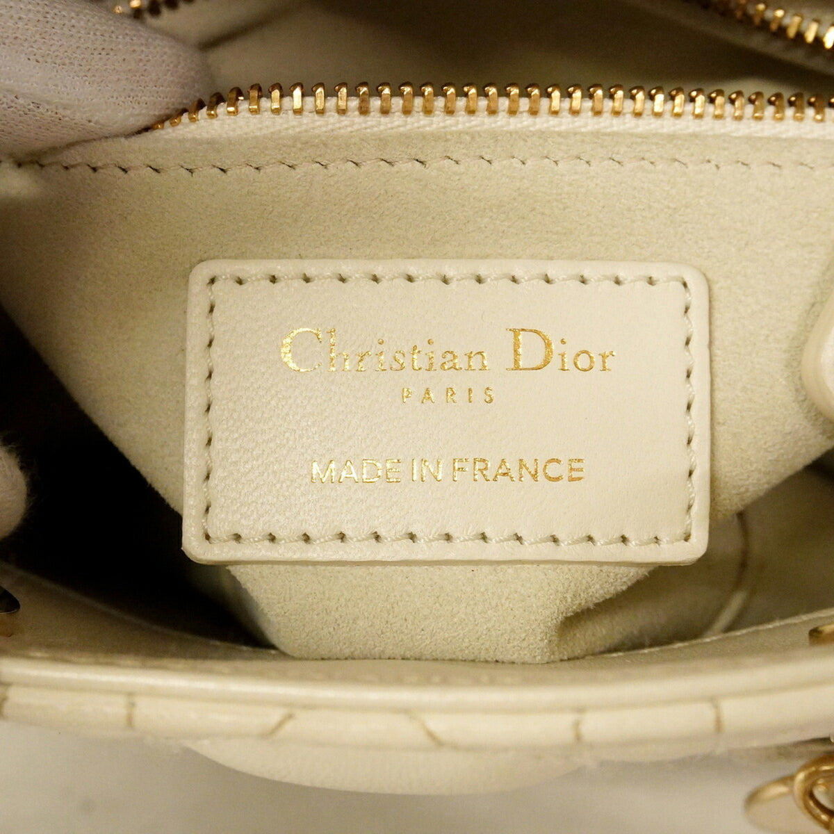 Christian Dior White Leather Handbag (Pre-Owned)