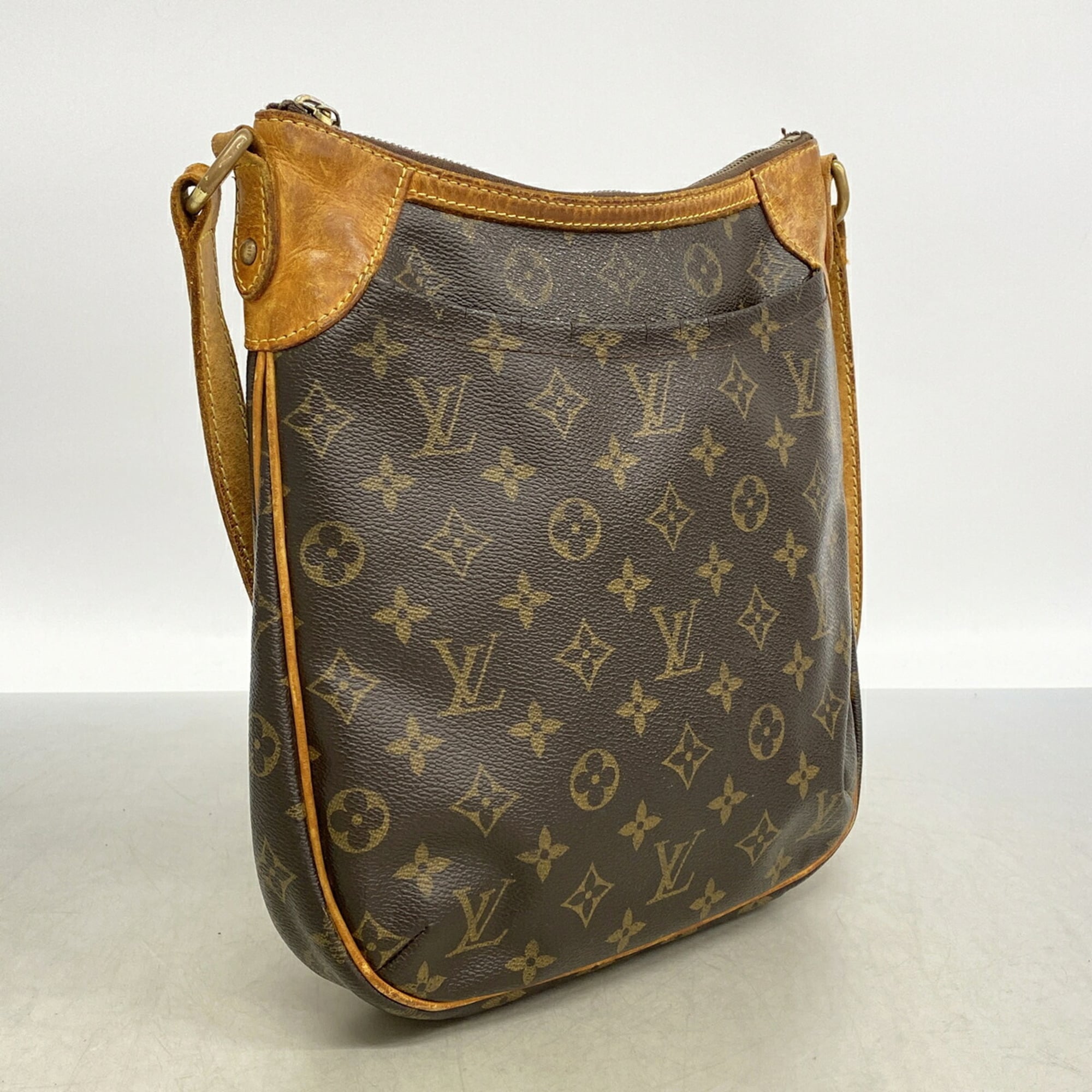 Louis Vuitton Brown Shoulder Bag (Pre-Owned)