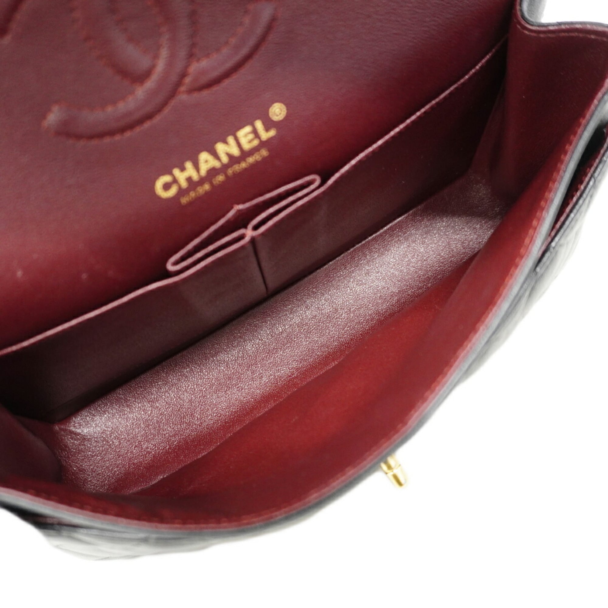 Chanel Black Leather Shoulder Bag (Pre-Owned)