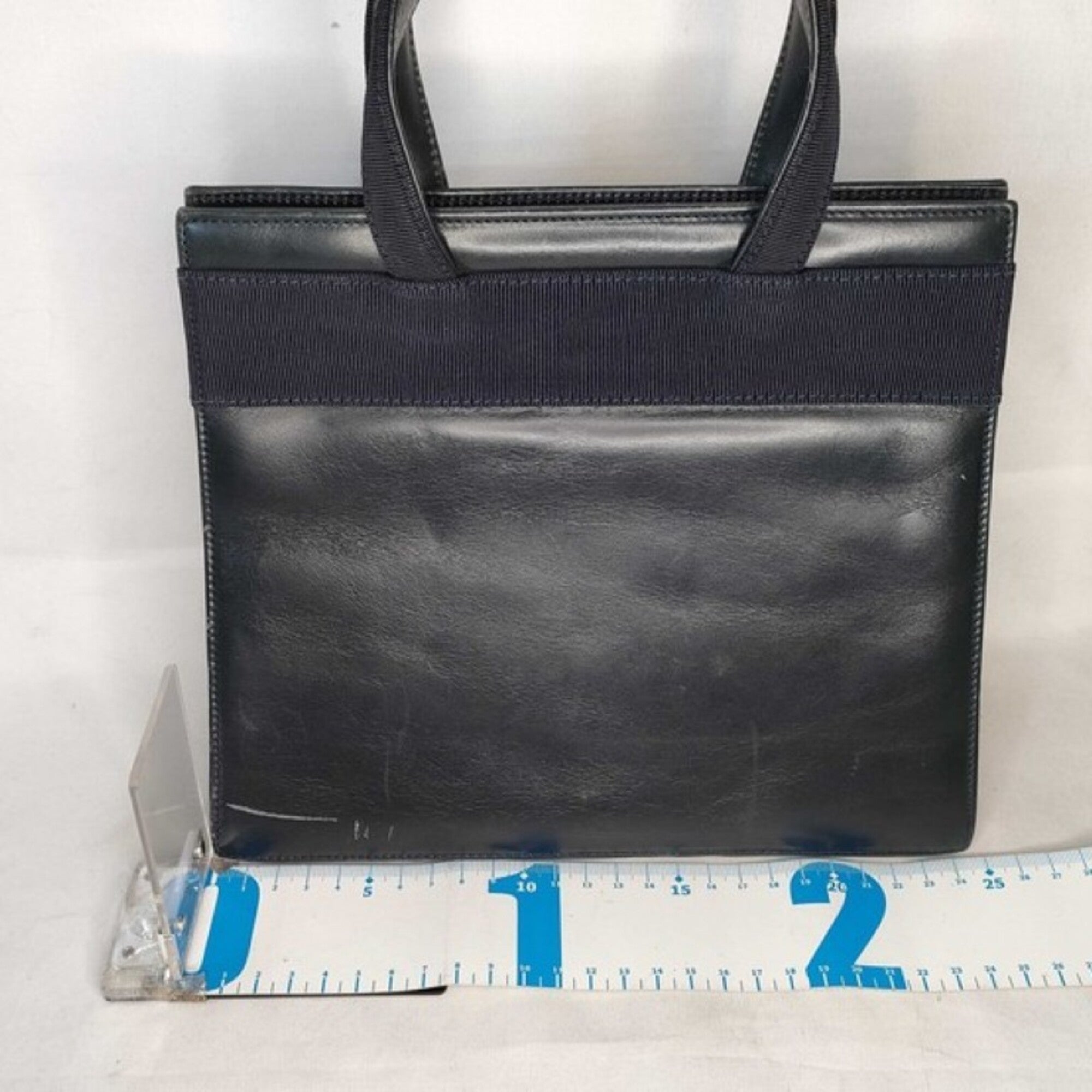 Salvatore Ferragamo Navy Leather Handbag (Pre-Owned)