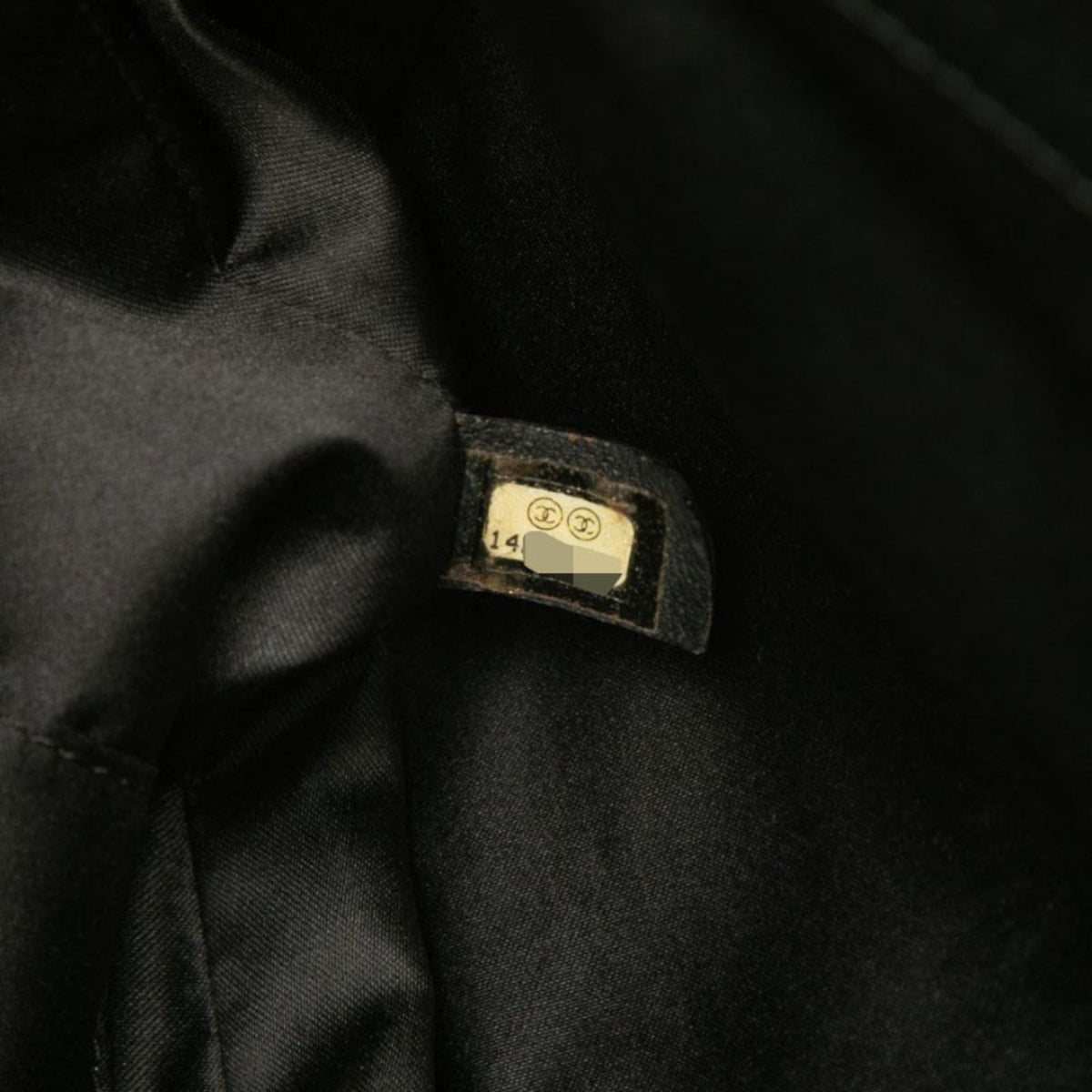 Chanel Black Grained Calfskin Shoulder Bag Tote Bag (Pre-Owned)