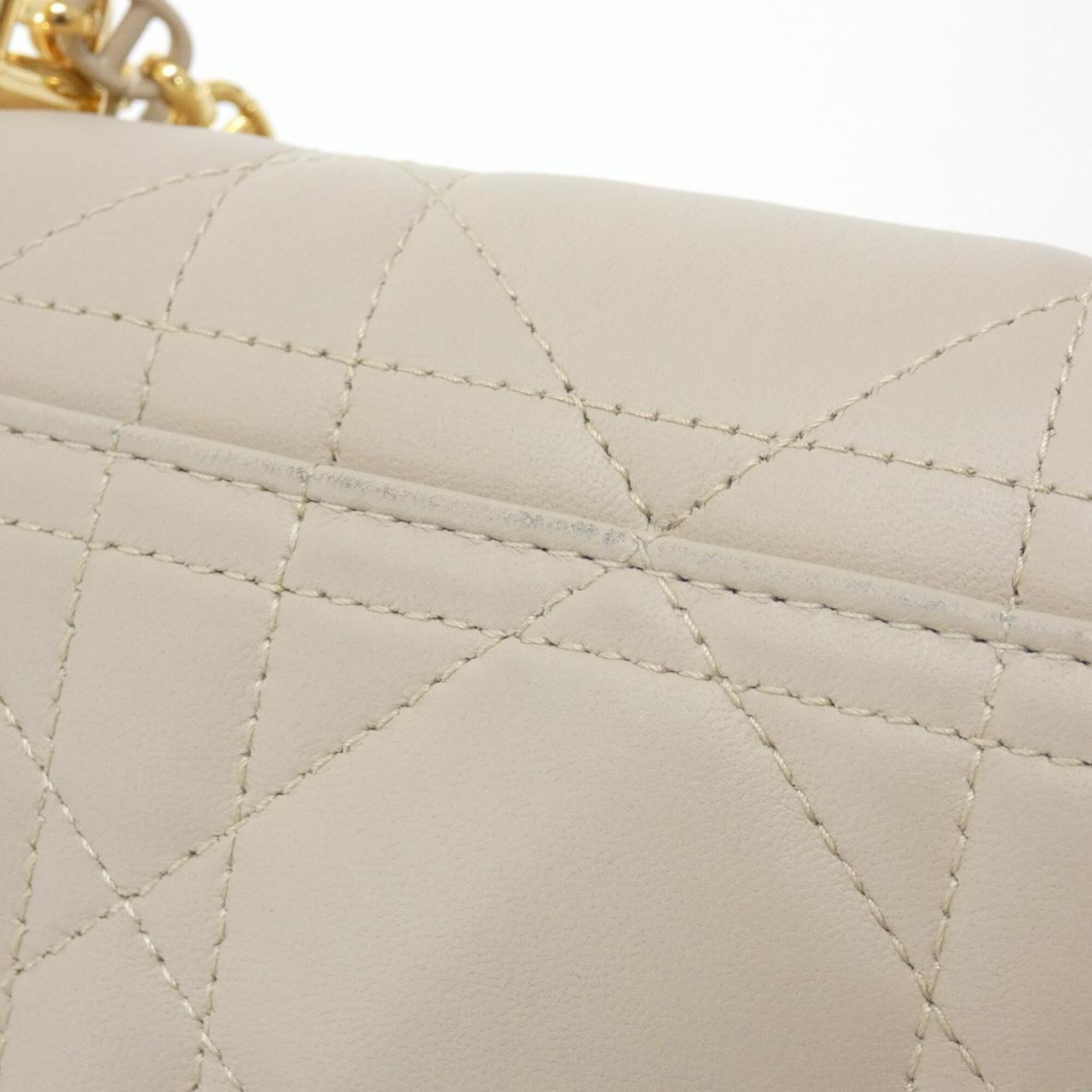 Christian Dior Beige Leather Handbag (Pre-Owned)