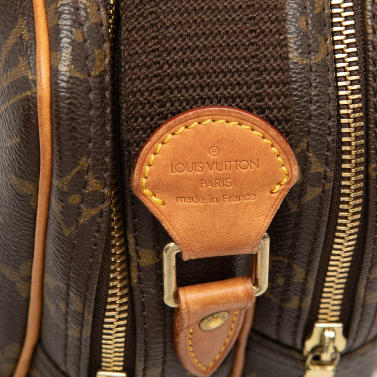 Louis Vuitton Brown Monogram Monogram Shoulder Bag (Pre-Owned)