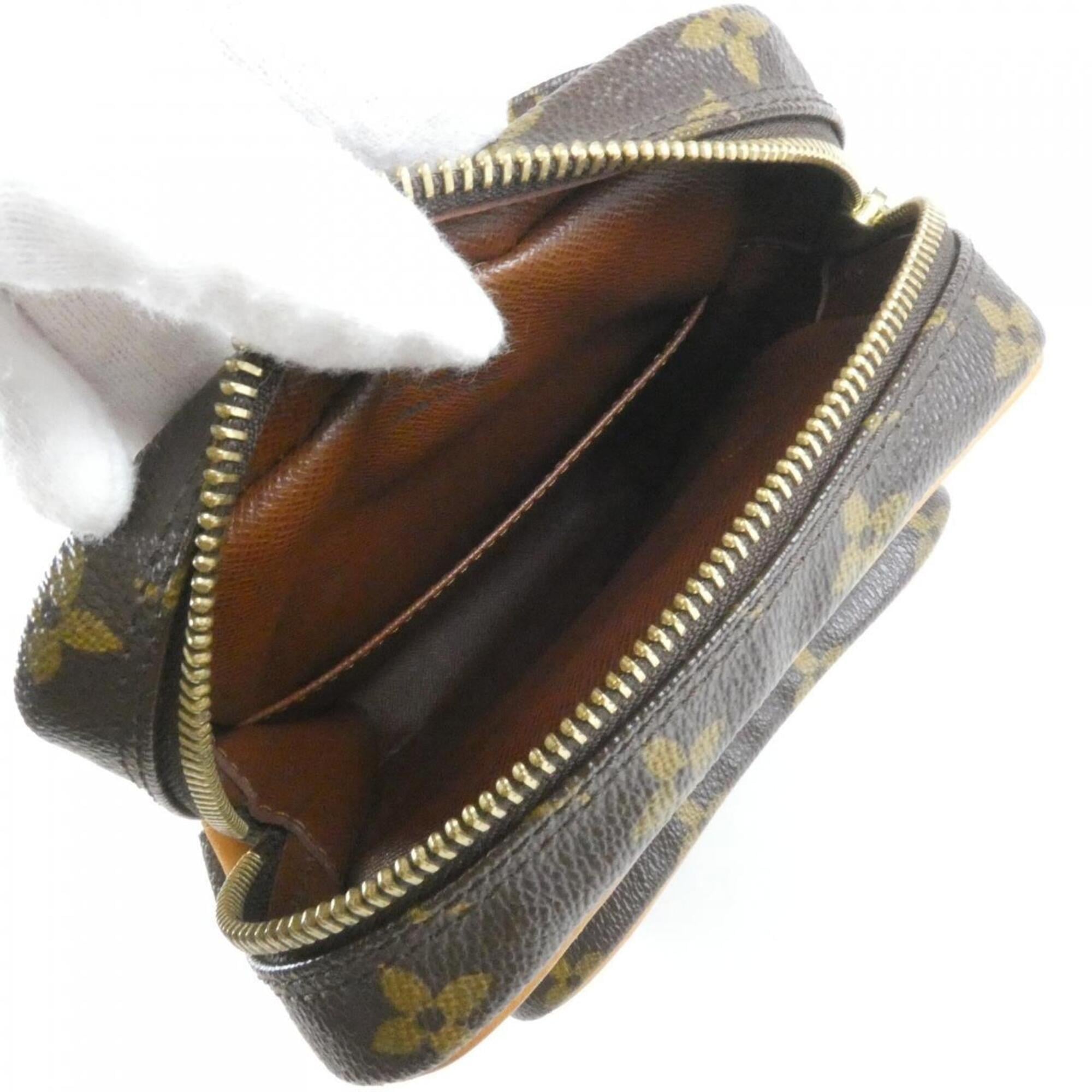Louis Vuitton Marron Coated Canvas Shoulder Bag (Pre-Owned)
