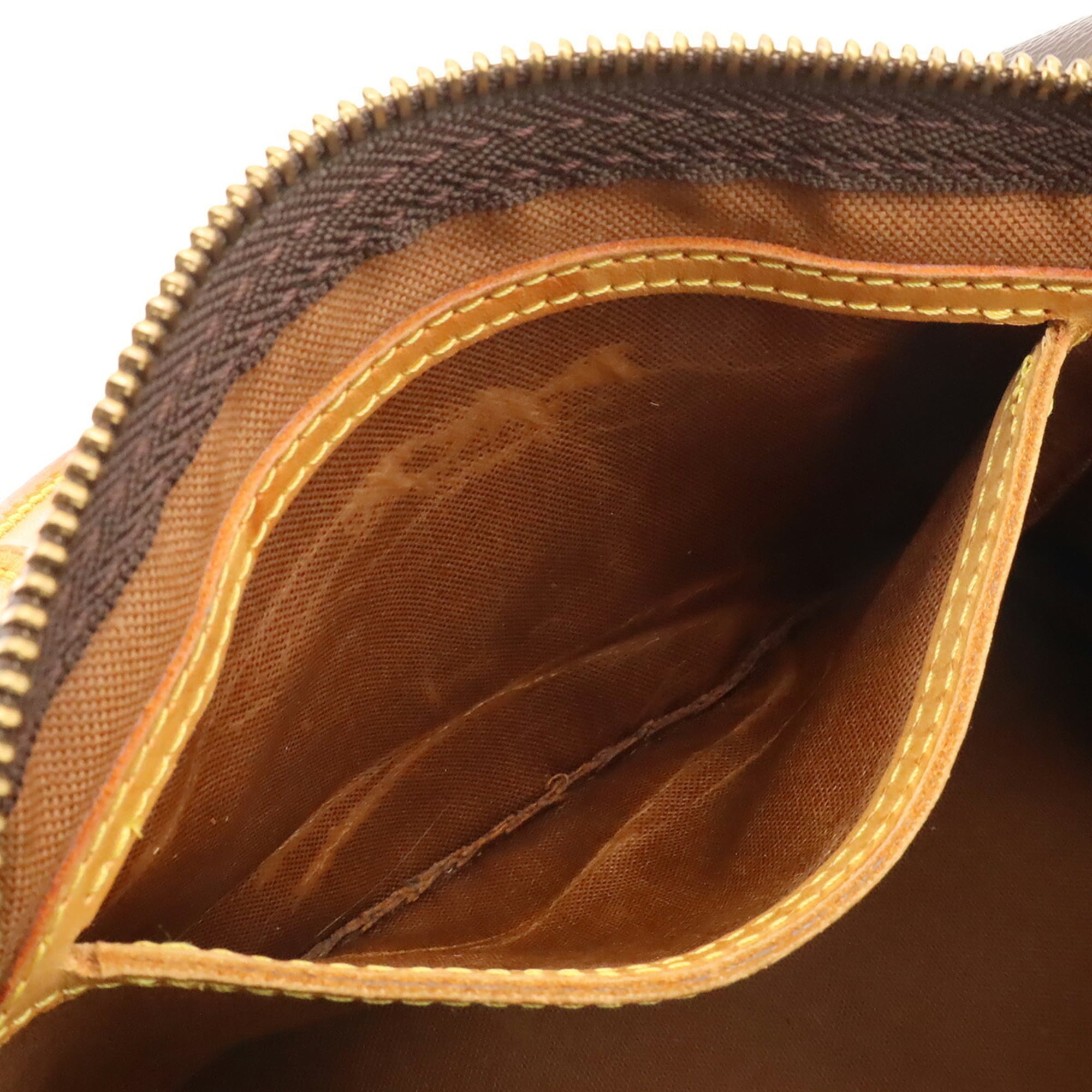 Louis Vuitton Brown Monogram Handbag (Pre-Owned)