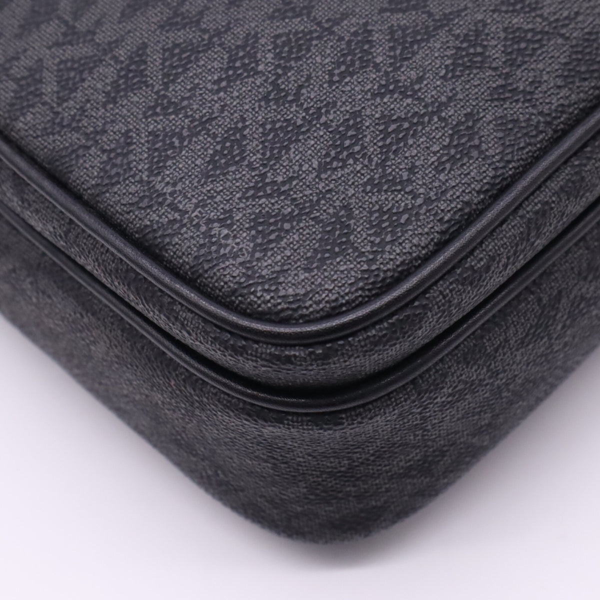 Michael Kors Black Gray Coated Canvas Shoulder Bag (Pre-Owned)