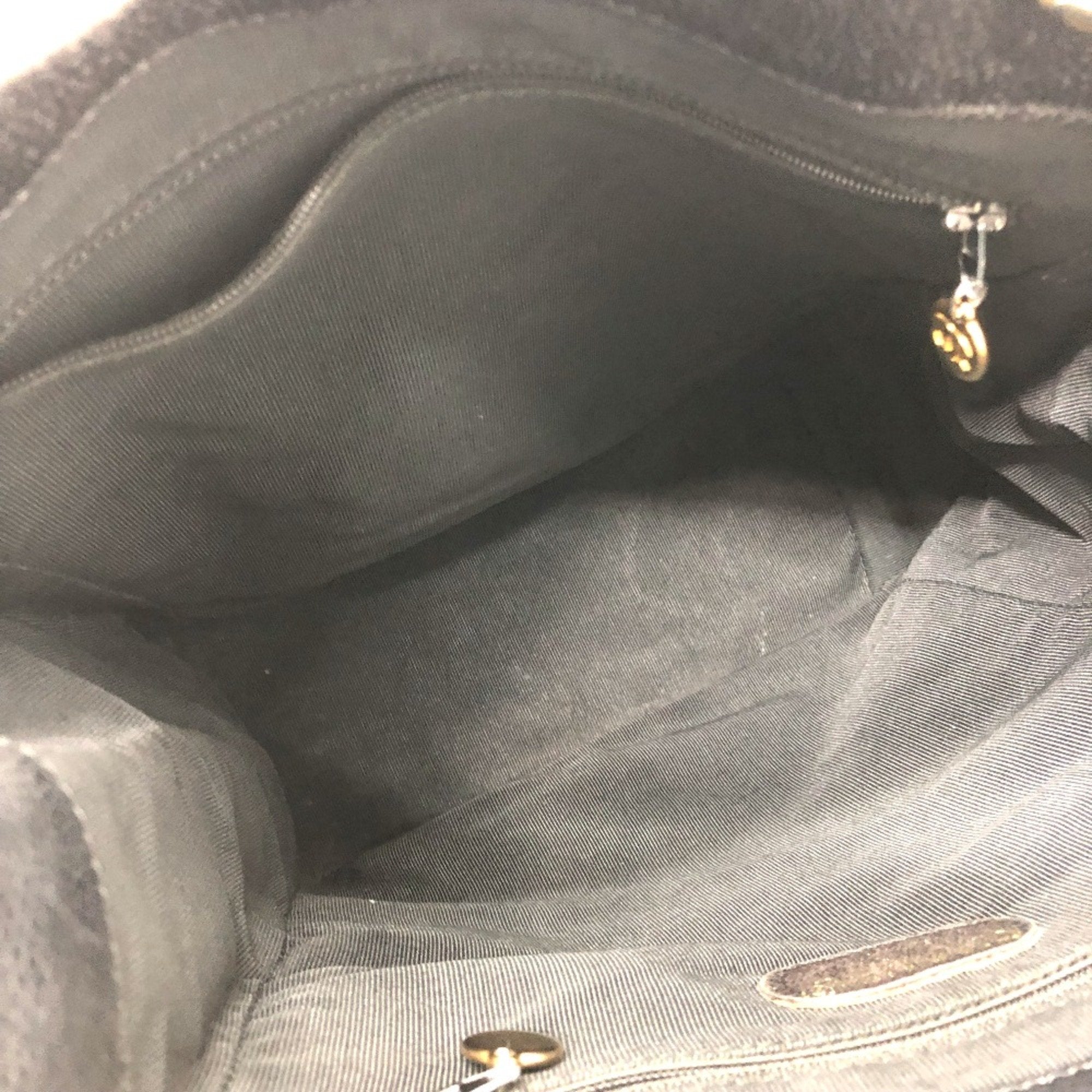 Chanel Black Leather Tote Bag (Pre-Owned)