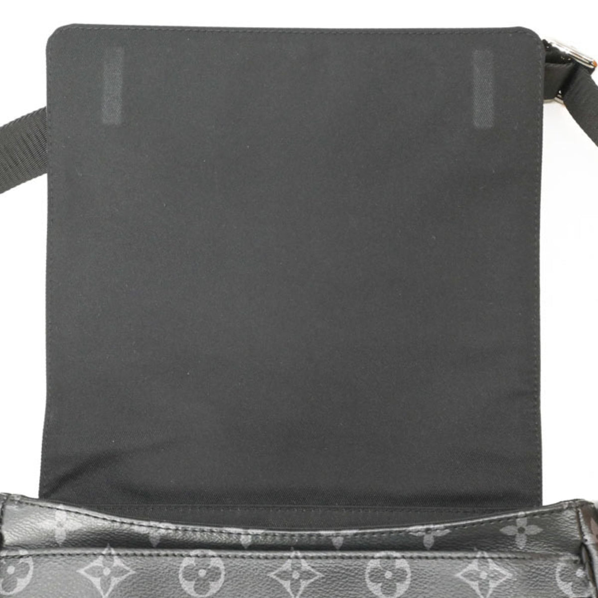 Louis Vuitton Black Monogram Eclipse Messenger Bag (Pre-Owned)