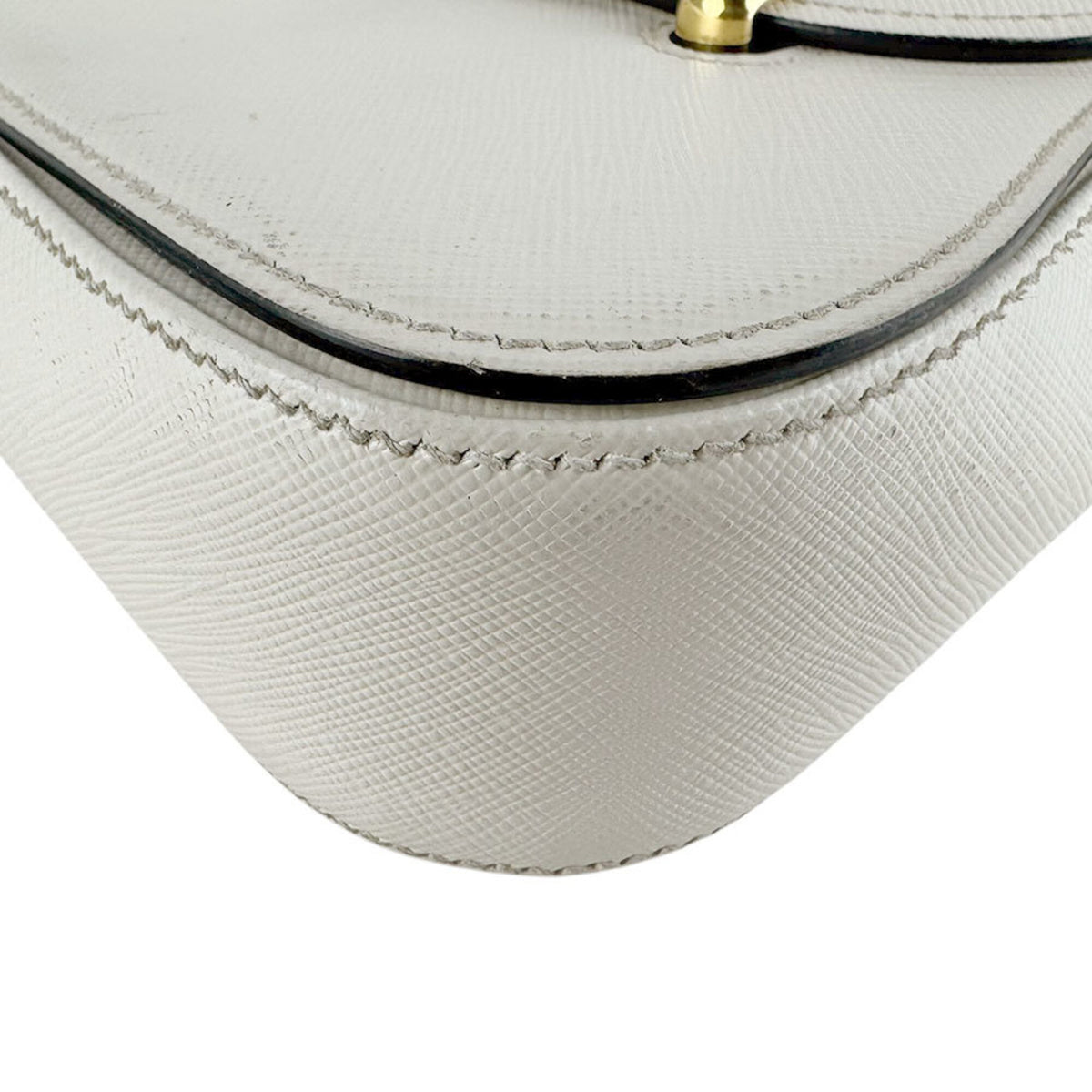 Prada White Leather Shoulder Bag (Pre-Owned)