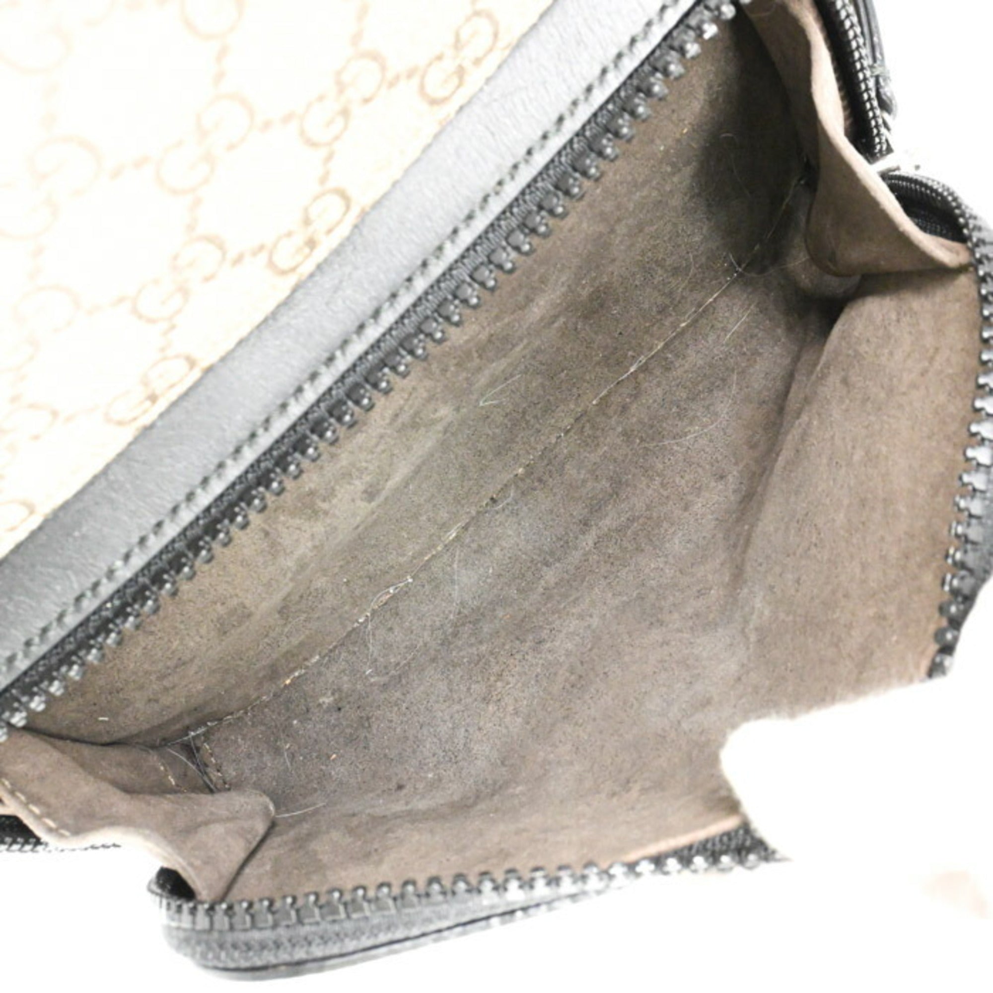 Gucci Beige Black Gg Supreme Leather Backpack (Pre-Owned)