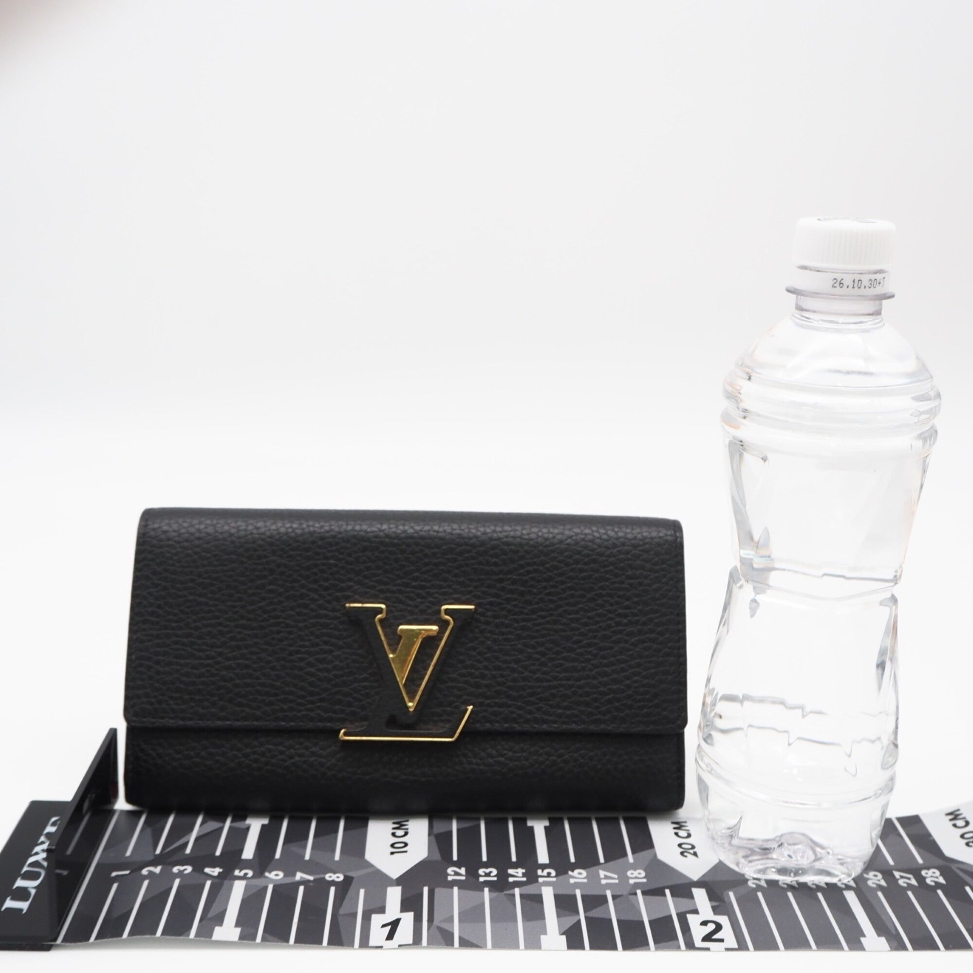 Louis Vuitton Taurillon Black Noir Leather Long Wallet (Bi-Fold) (Pre-Owned)