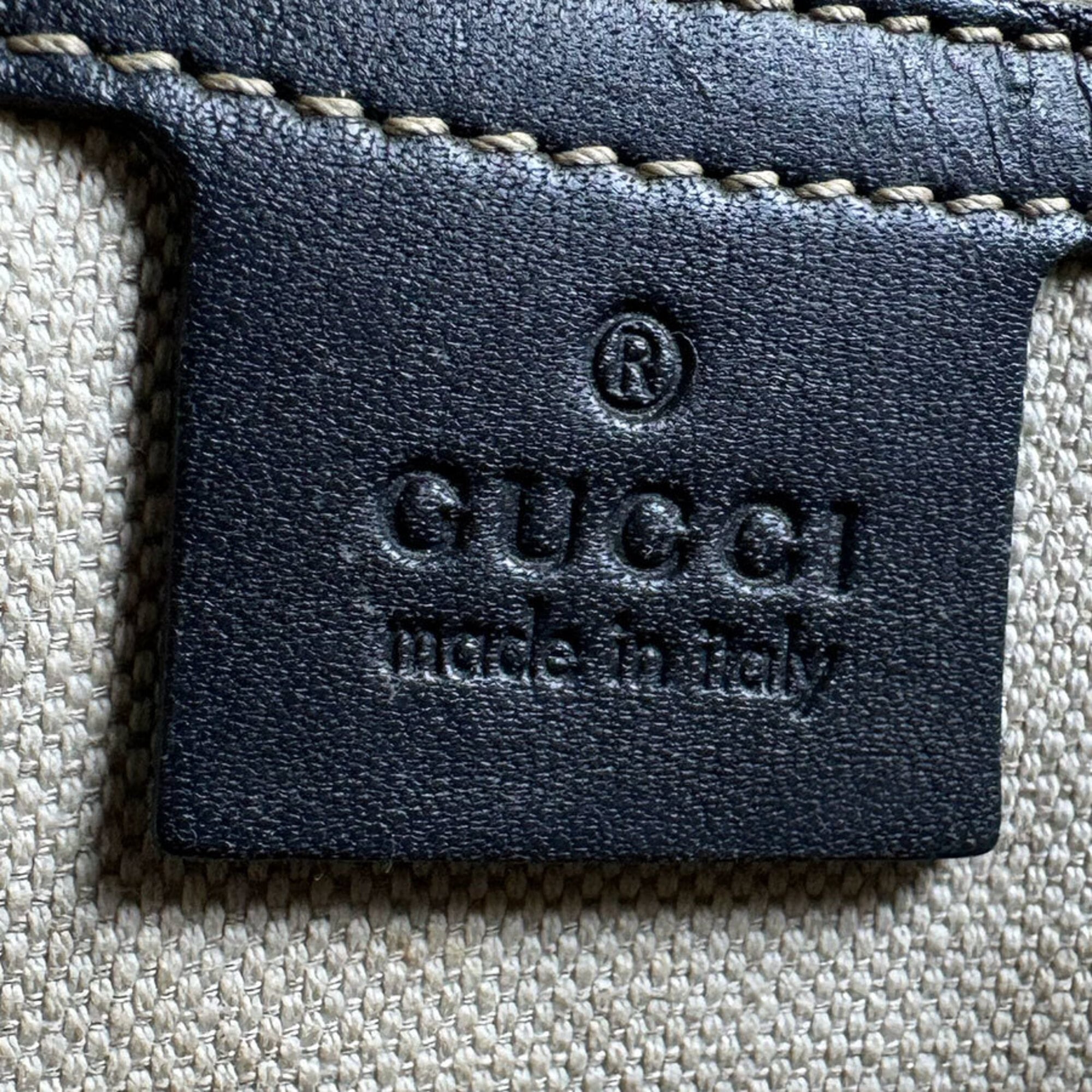 Gucci Navy Gg Supreme Shoulder Bag (Pre-Owned)