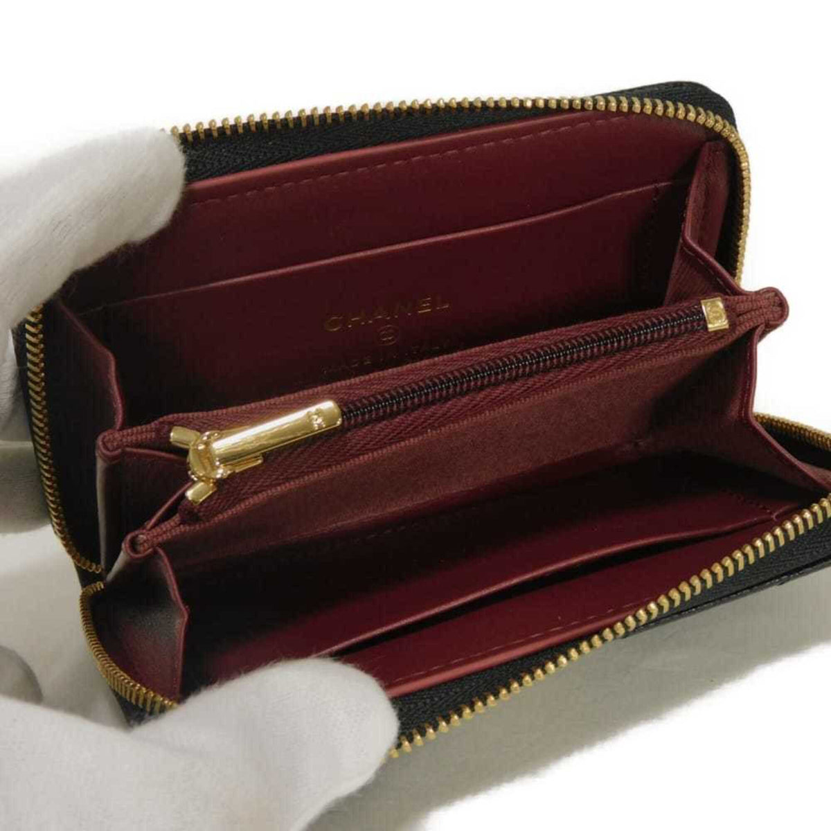 Chanel Black Leather Coin Purse/Coin Case (Pre-Owned)