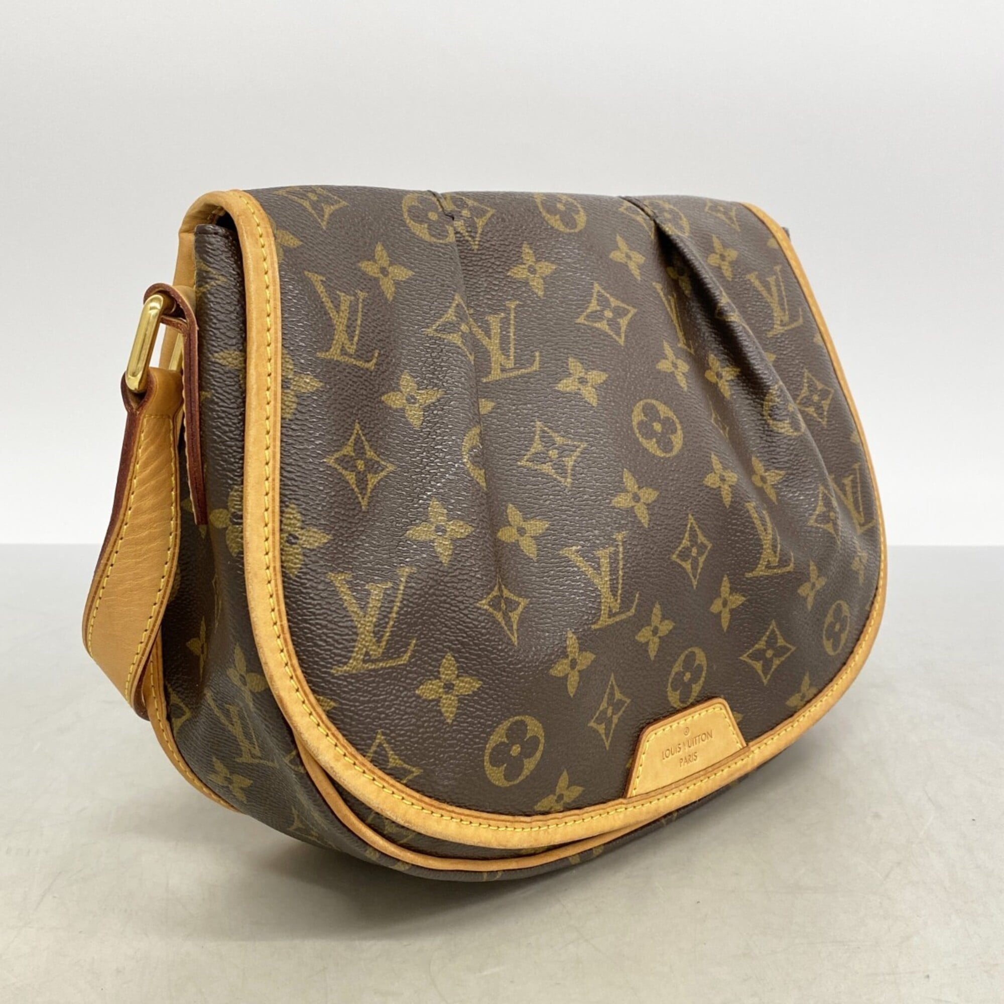 Louis Vuitton Brown Shoulder Bag (Pre-Owned)