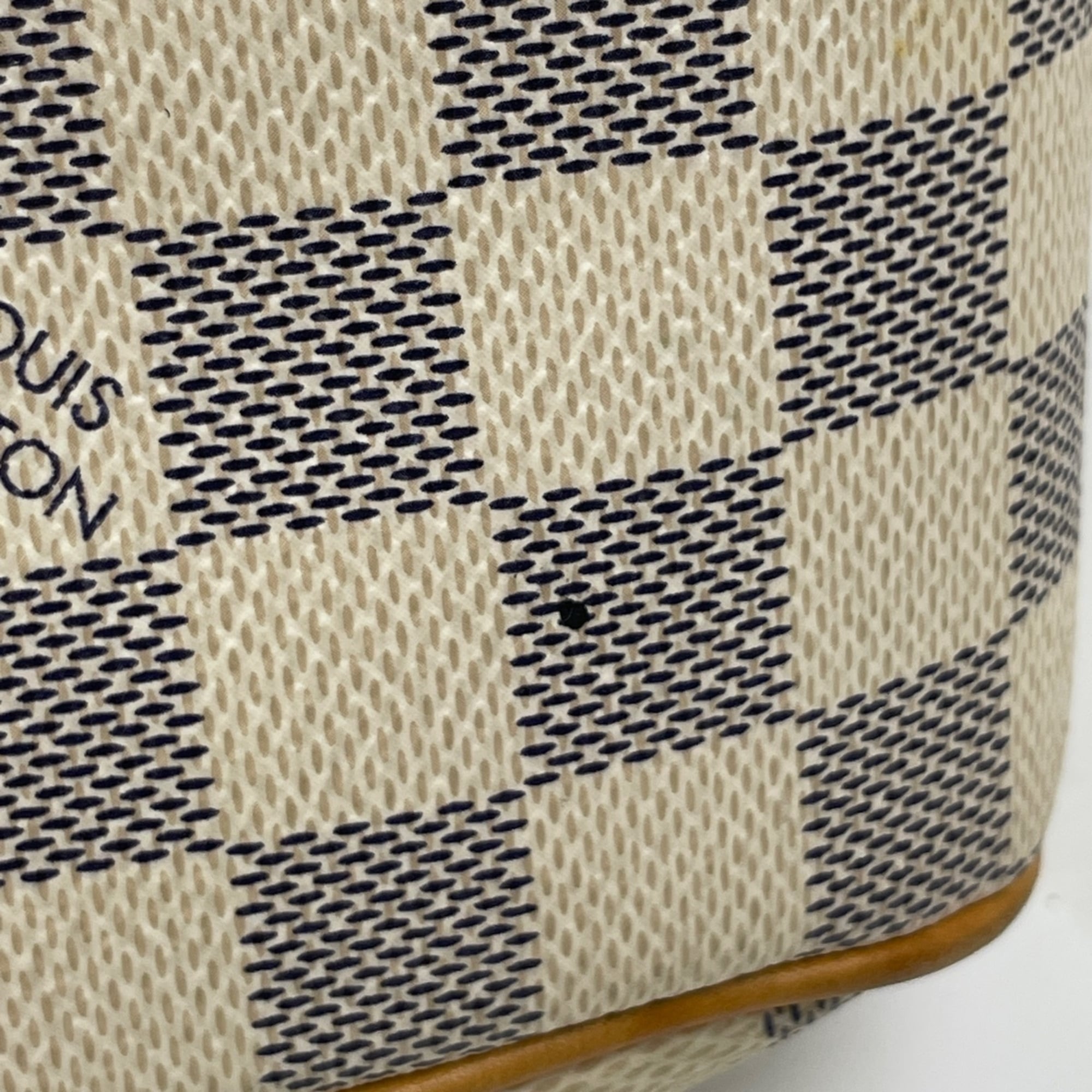 Louis Vuitton White Damier Azur Shoulder Bag (Pre-Owned)