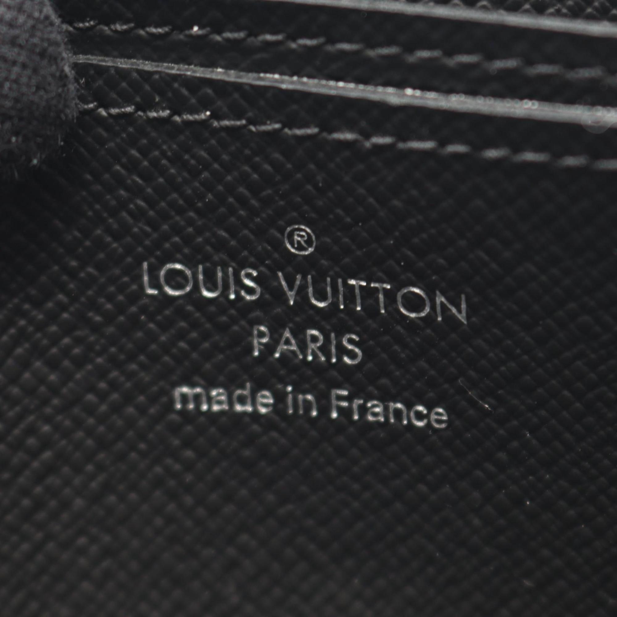 Louis Vuitton Black Taiga Leather Coin Purse/Coin Case (Pre-Owned)
