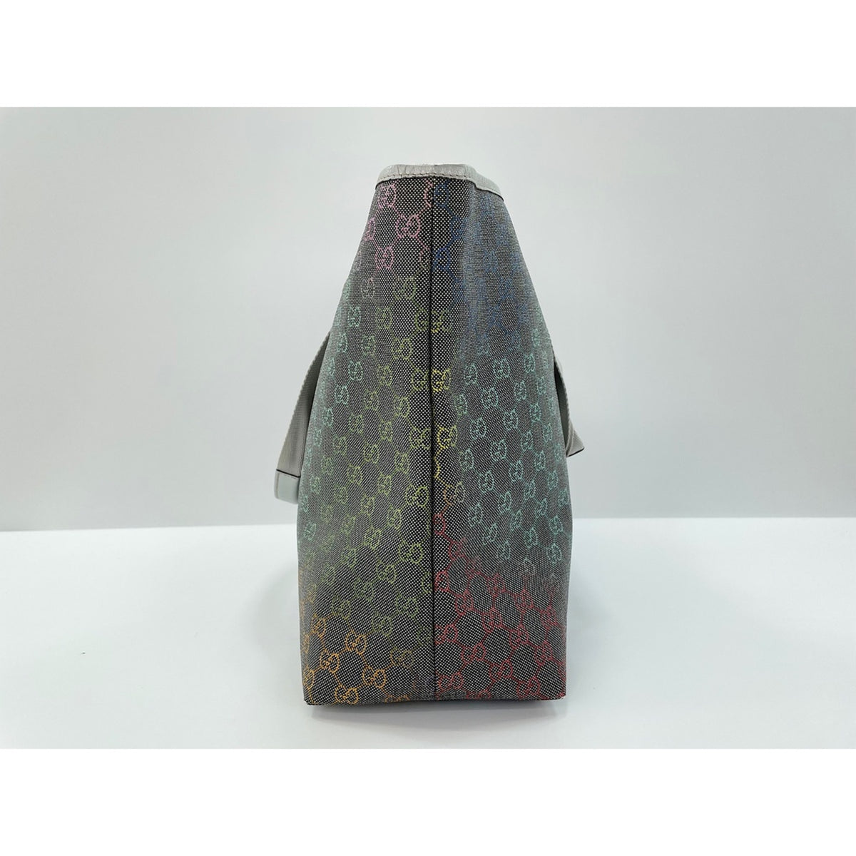 Gucci Gray Gg Supreme Tote Bag (Pre-Owned)