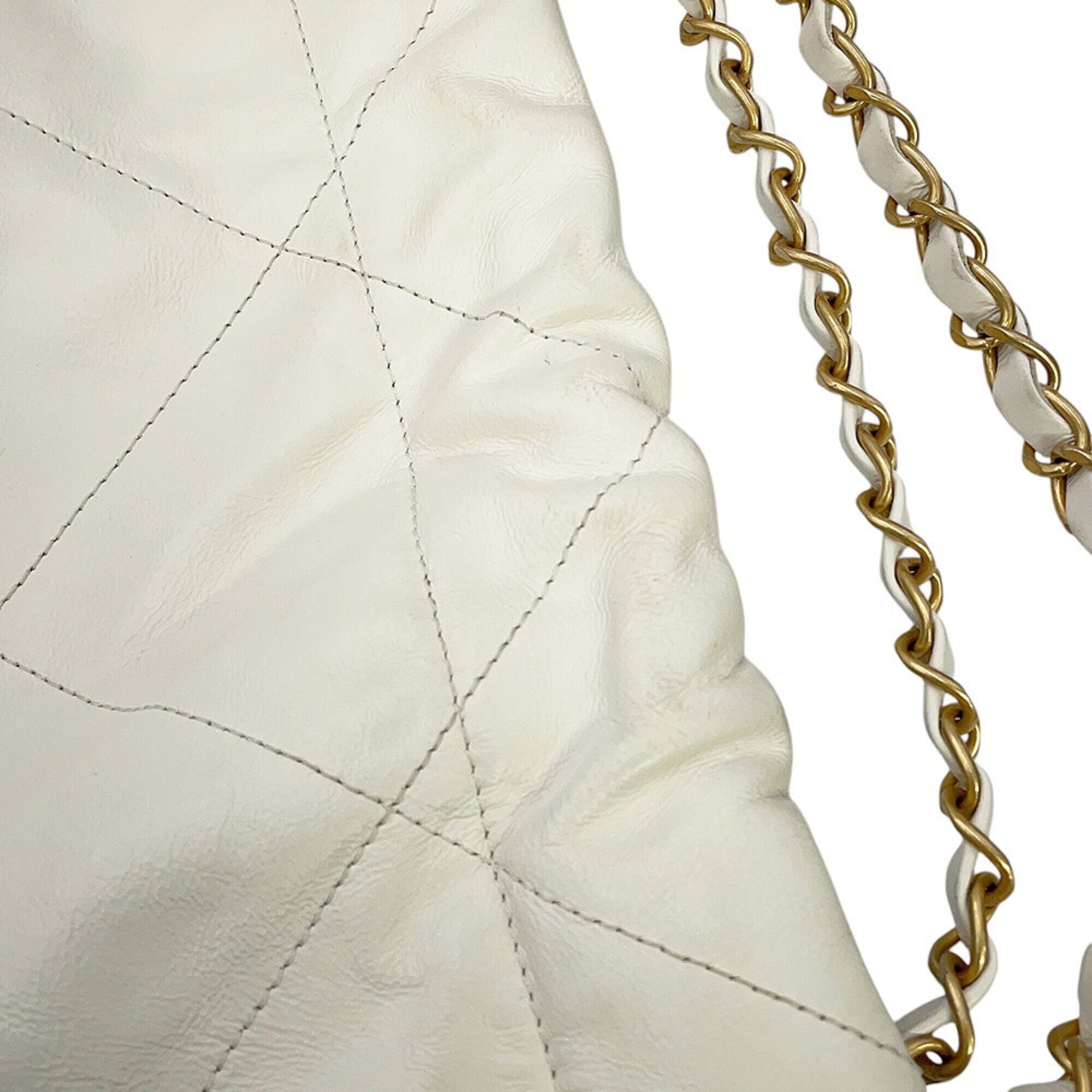 Chanel Matelasse White Leather Handbag (Pre-Owned)