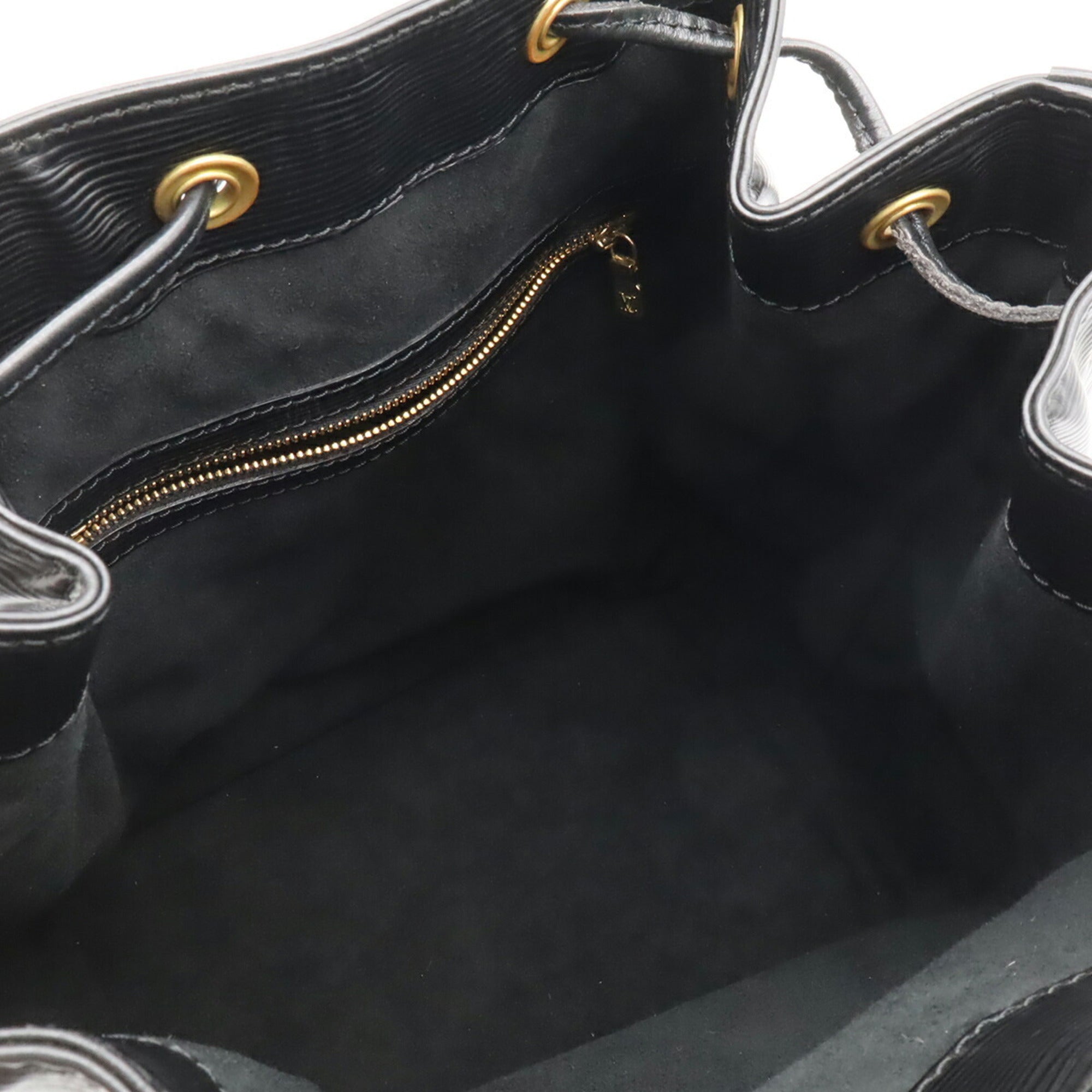 Louis Vuitton Black Noir Epi Leather Shoulder Bag (Pre-Owned)