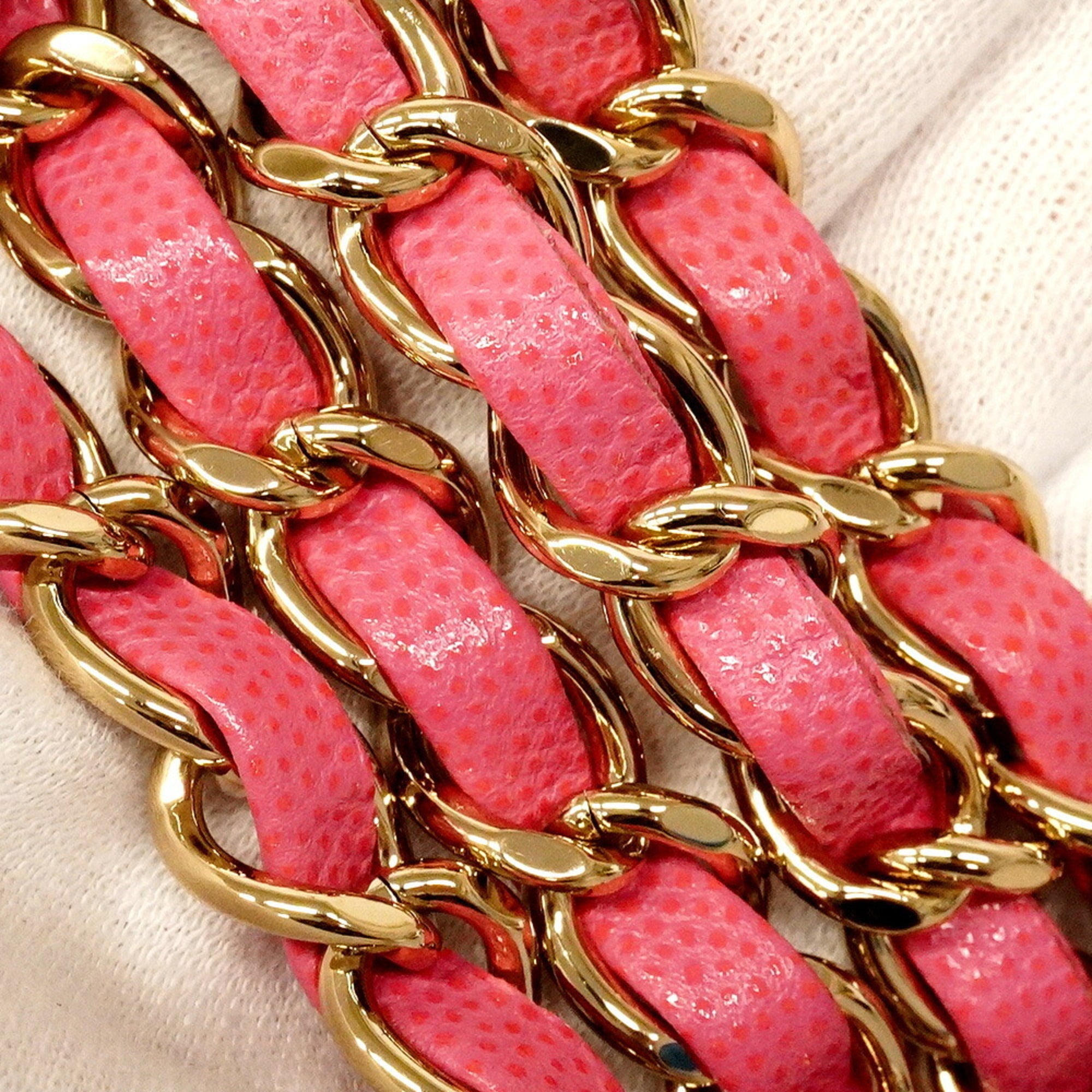 Chanel Pink Grained Calfskin Shoulder Bag (Pre-Owned)