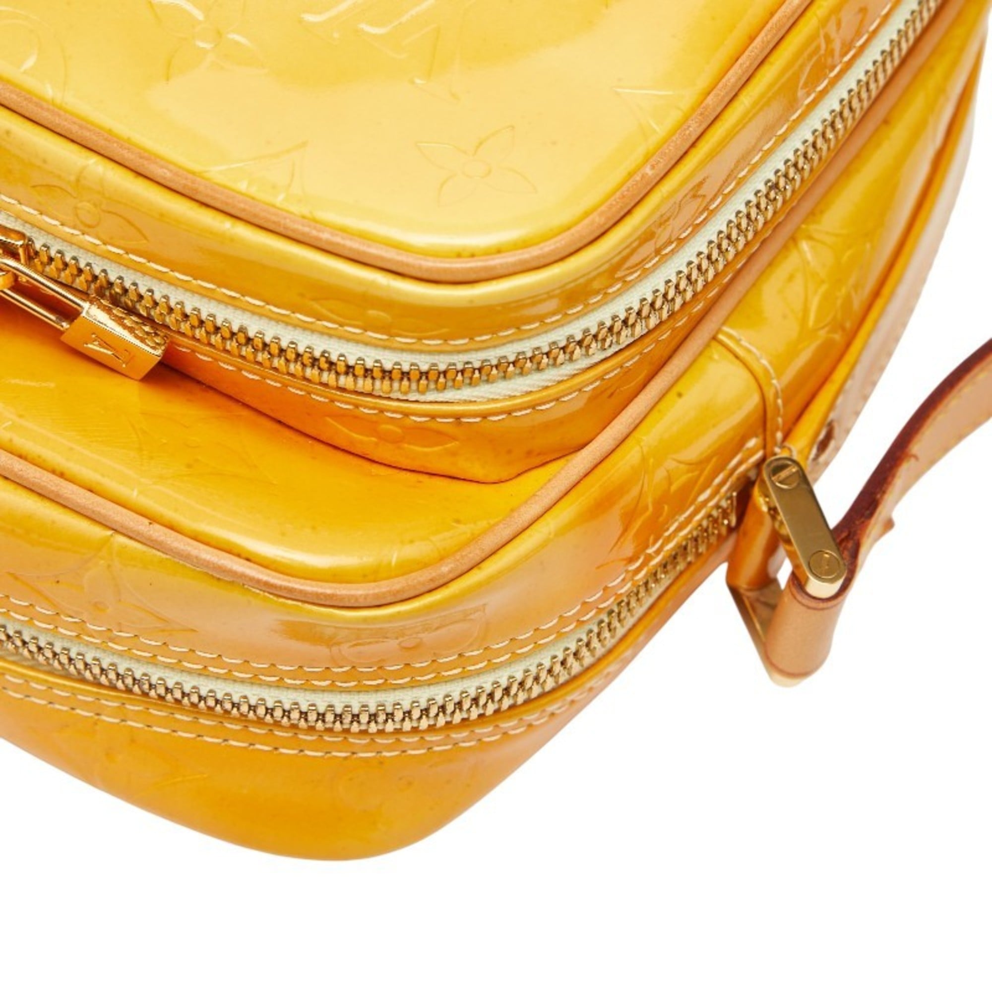 Louis Vuitton Yellow Patent Leather Shoulder Bag (Pre-Owned)
