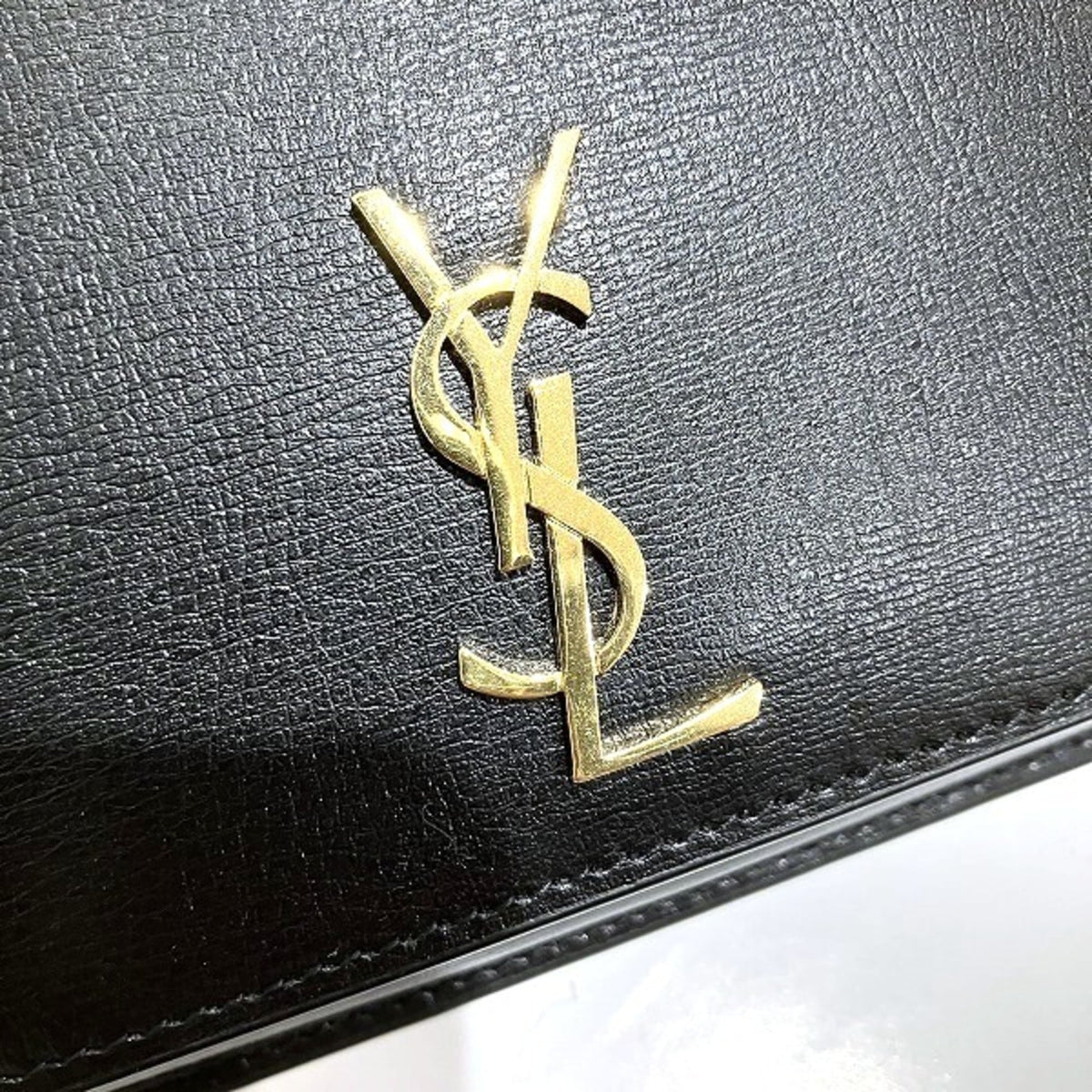 Yves Saint Laurent Black Leather Shoulder Bag (Pre-Owned)