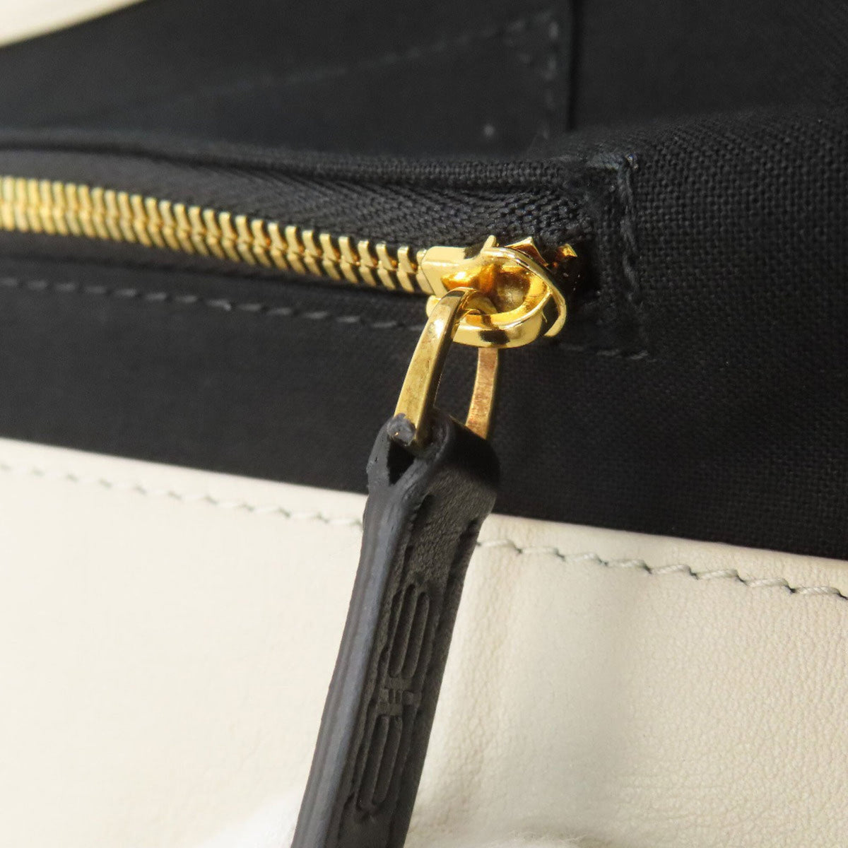 Balenciaga White Canvas Tote Bag (Pre-Owned)