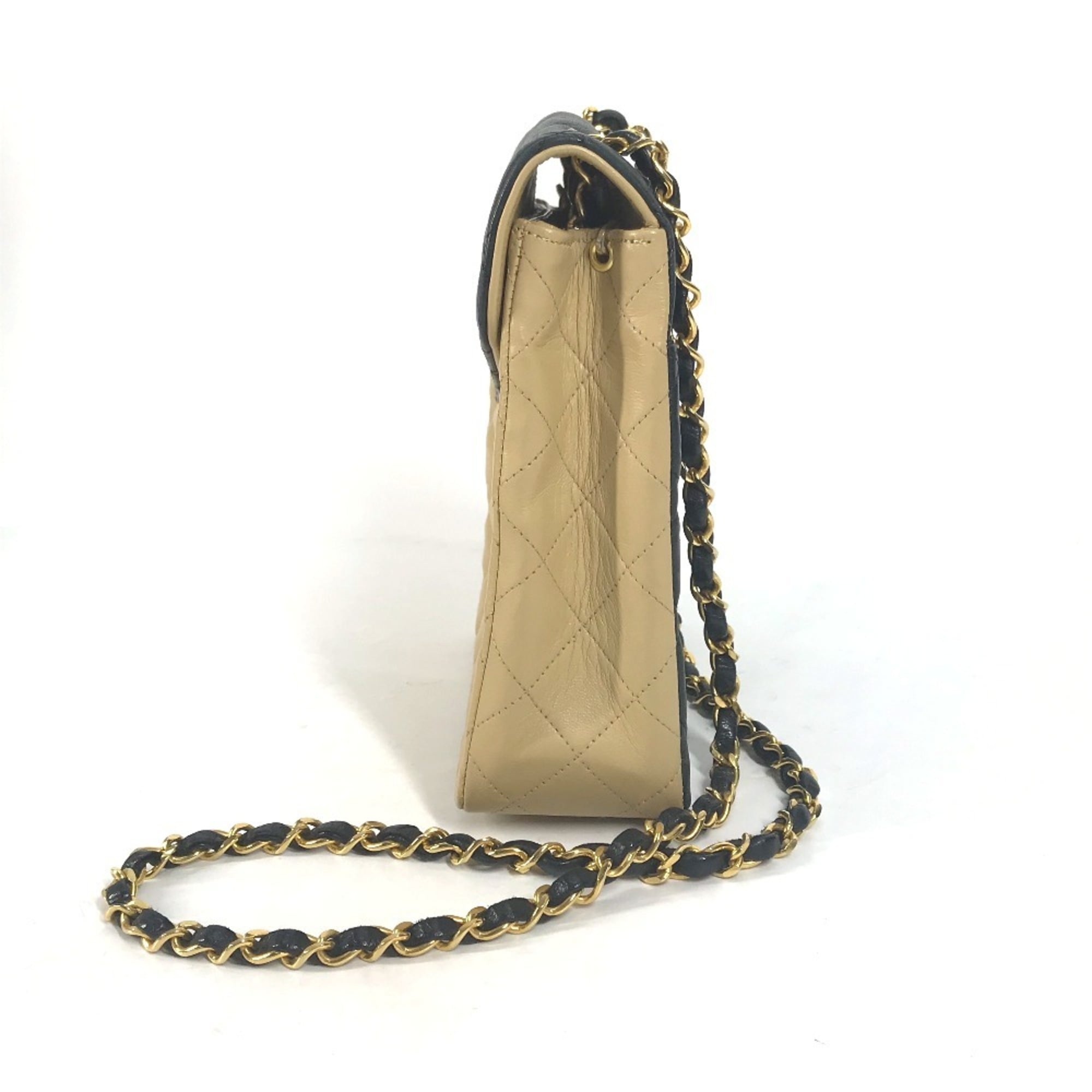 Chanel Beige Black Leather Shoulder Bag (Pre-Owned)