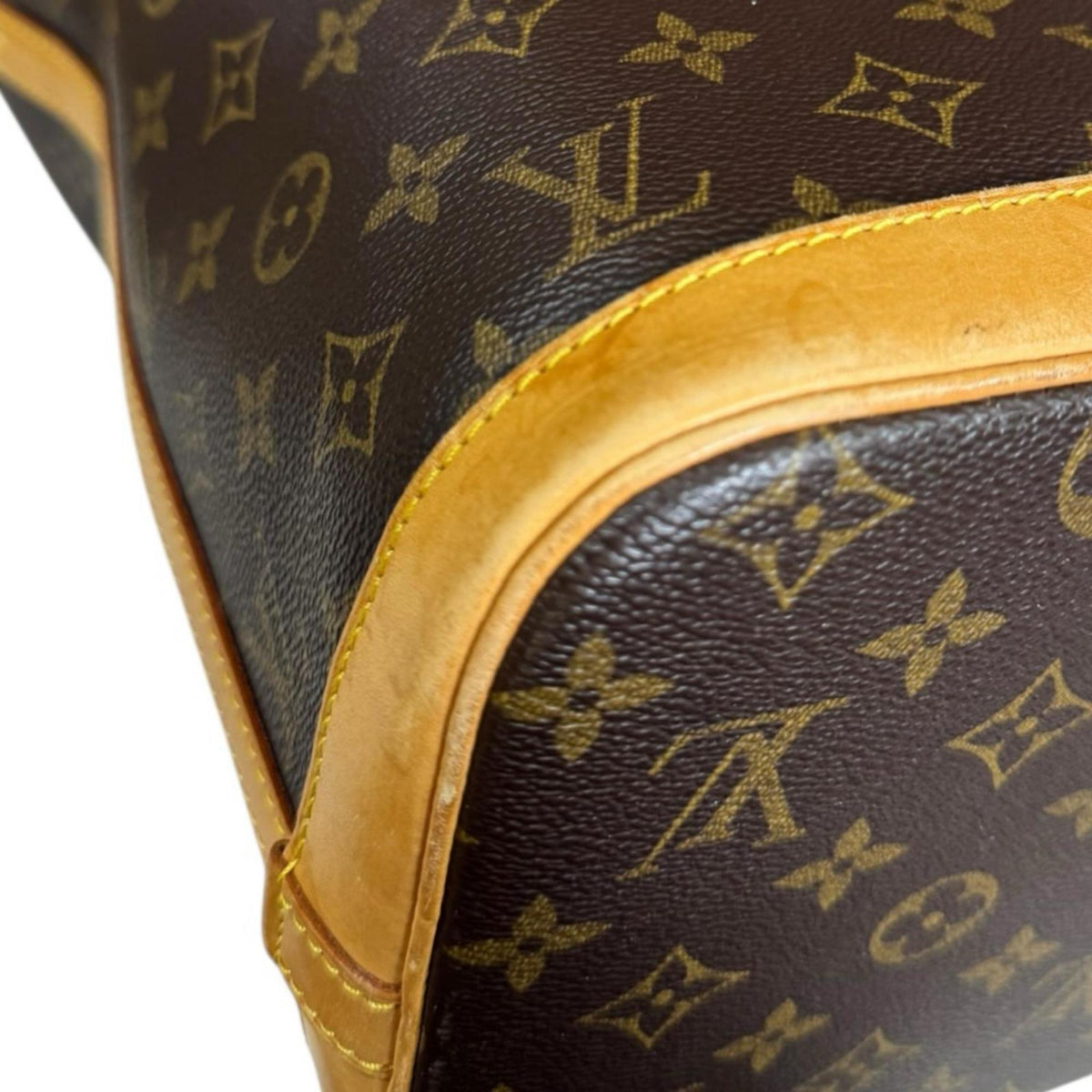 Louis Vuitton Brown Monogram Shoulder Bag (Pre-Owned)