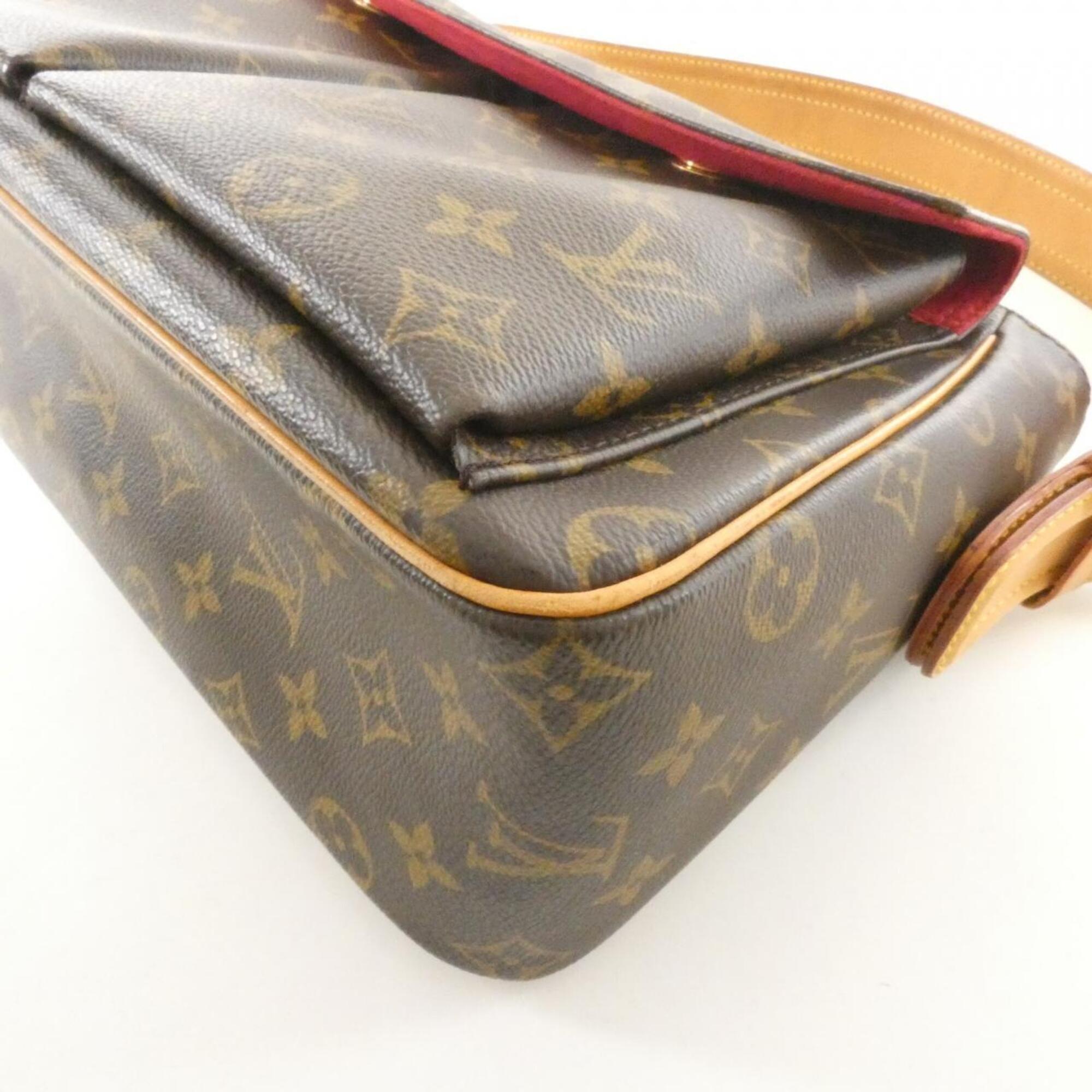 Louis Vuitton Marron Coated Canvas Shoulder Bag (Pre-Owned)