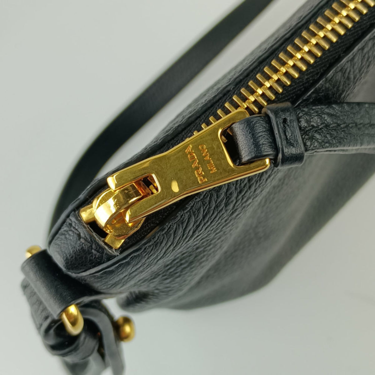 Prada Black Vitello Daino Shoulder Bag (Pre-Owned)
