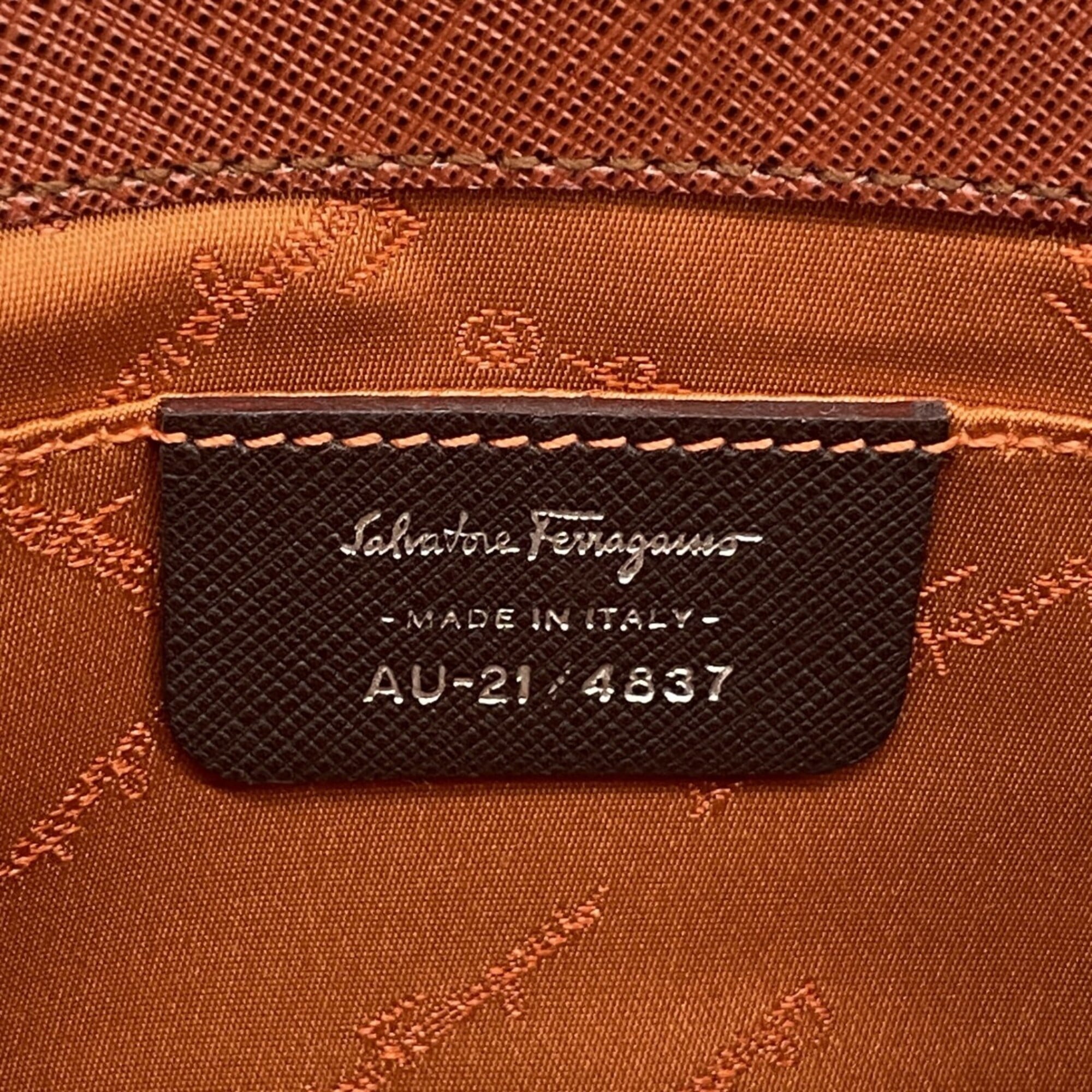 Salvatore Ferragamo Brown Leather Shoulder Bag (Pre-Owned)