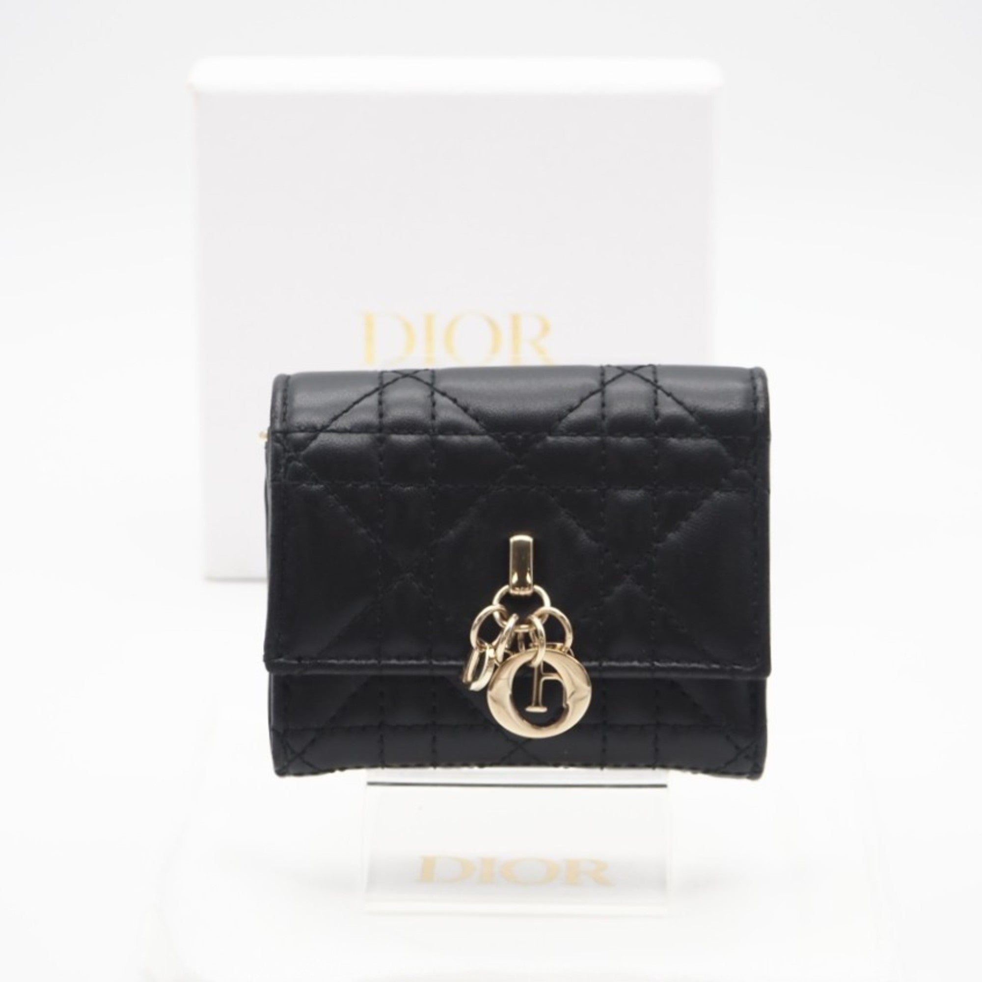 Christian Dior Black Leather Wallet (Tri-Fold) (Pre-Owned)