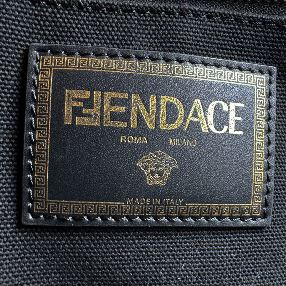 Fendi Black Gold Canvas Handbag Shoulder Bag (Pre-Owned)