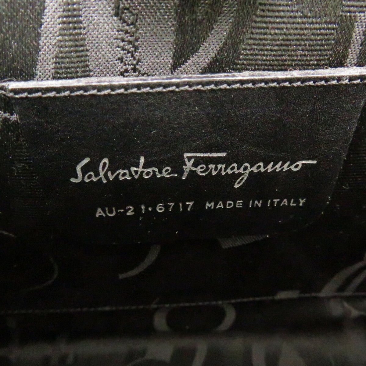 Salvatore Ferragamo Silver Aluminum Shoulder Bag (Pre-Owned)