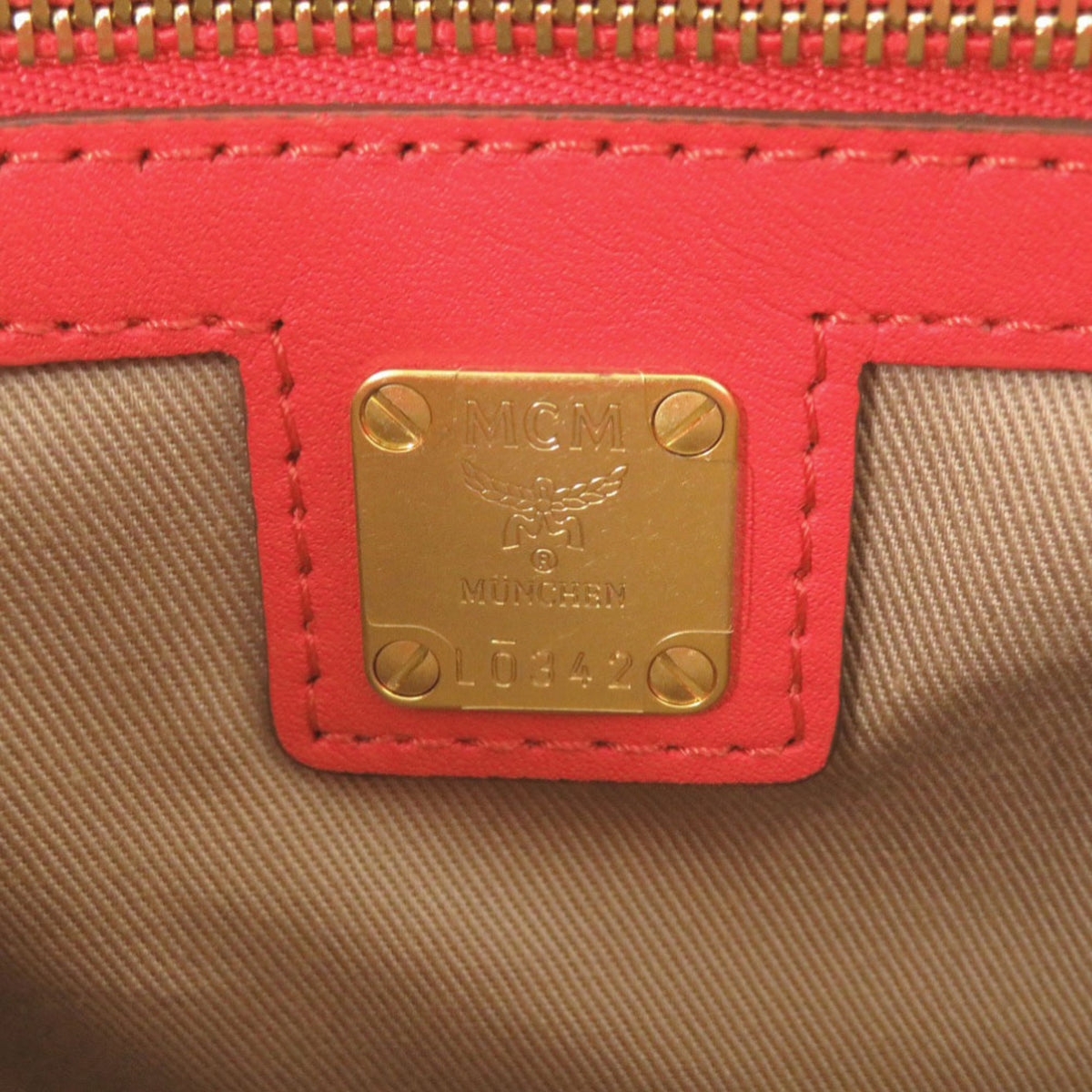 Mcm Red Color Leather Handbag (Pre-Owned)