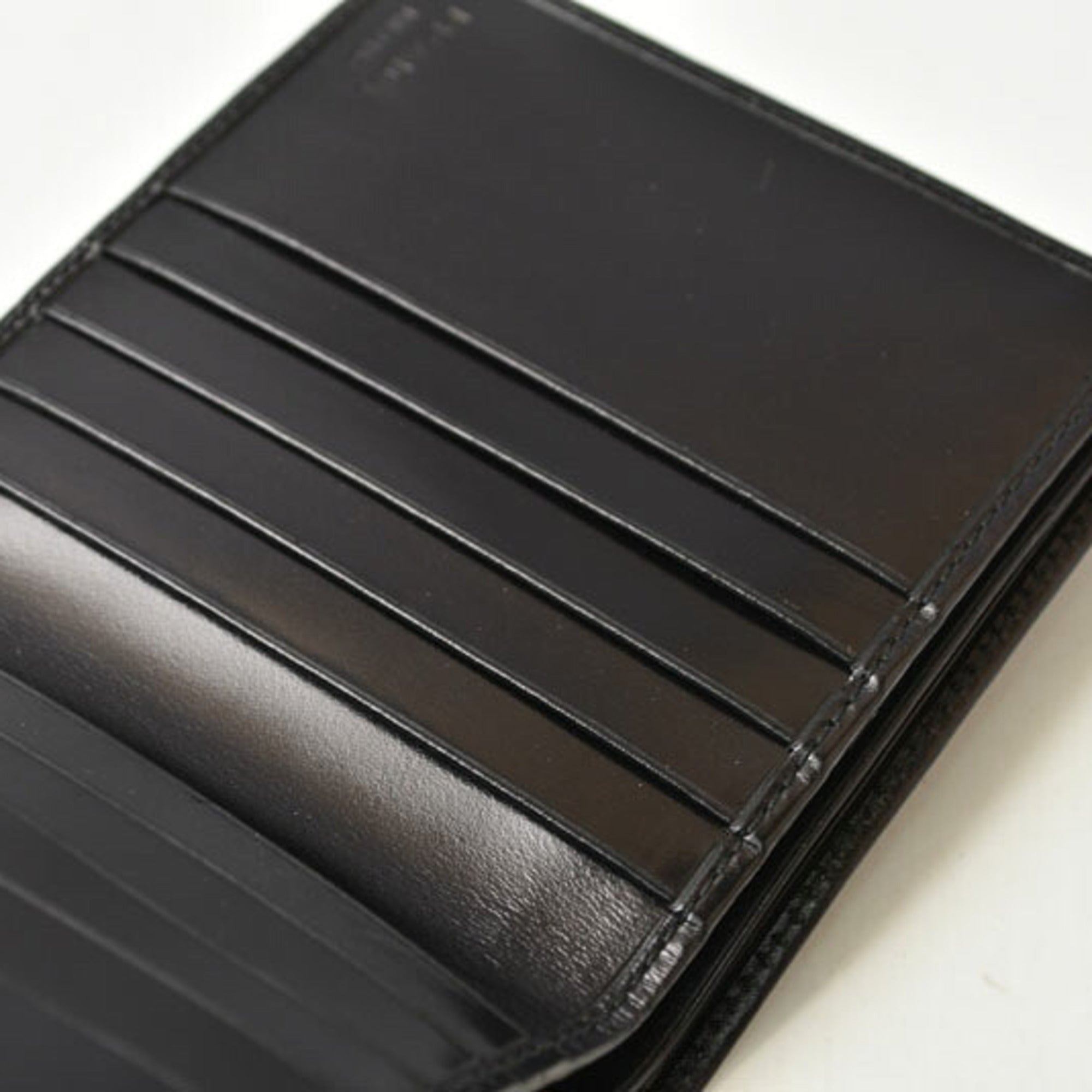 Prada Black Nero Leather Wallet (Tri-Fold) (Pre-Owned)