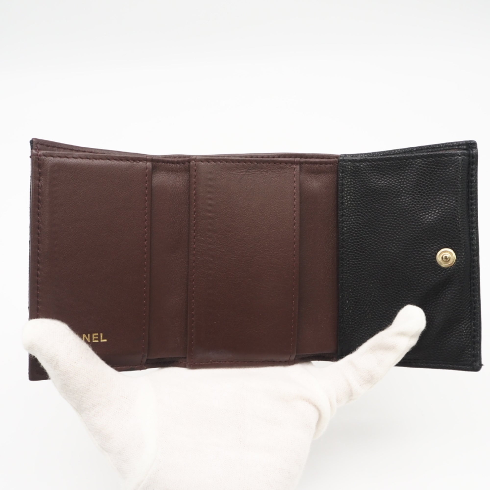 Chanel Black Grained Calfskin Wallet (Tri-Fold) (Pre-Owned)