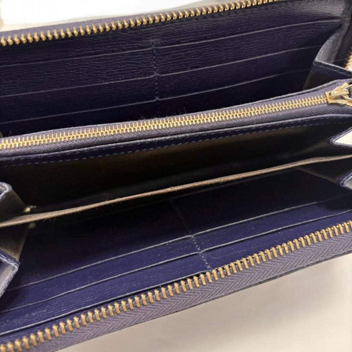 Gucci Navy Red Color Leather Long Wallet (Bi-Fold) (Pre-Owned)