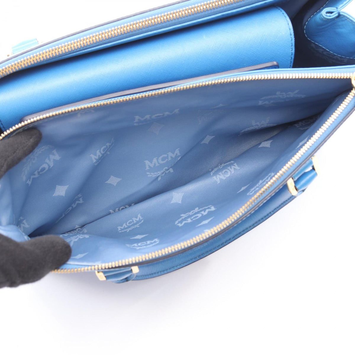 Mcm Blue Leather Handbag (Pre-Owned)