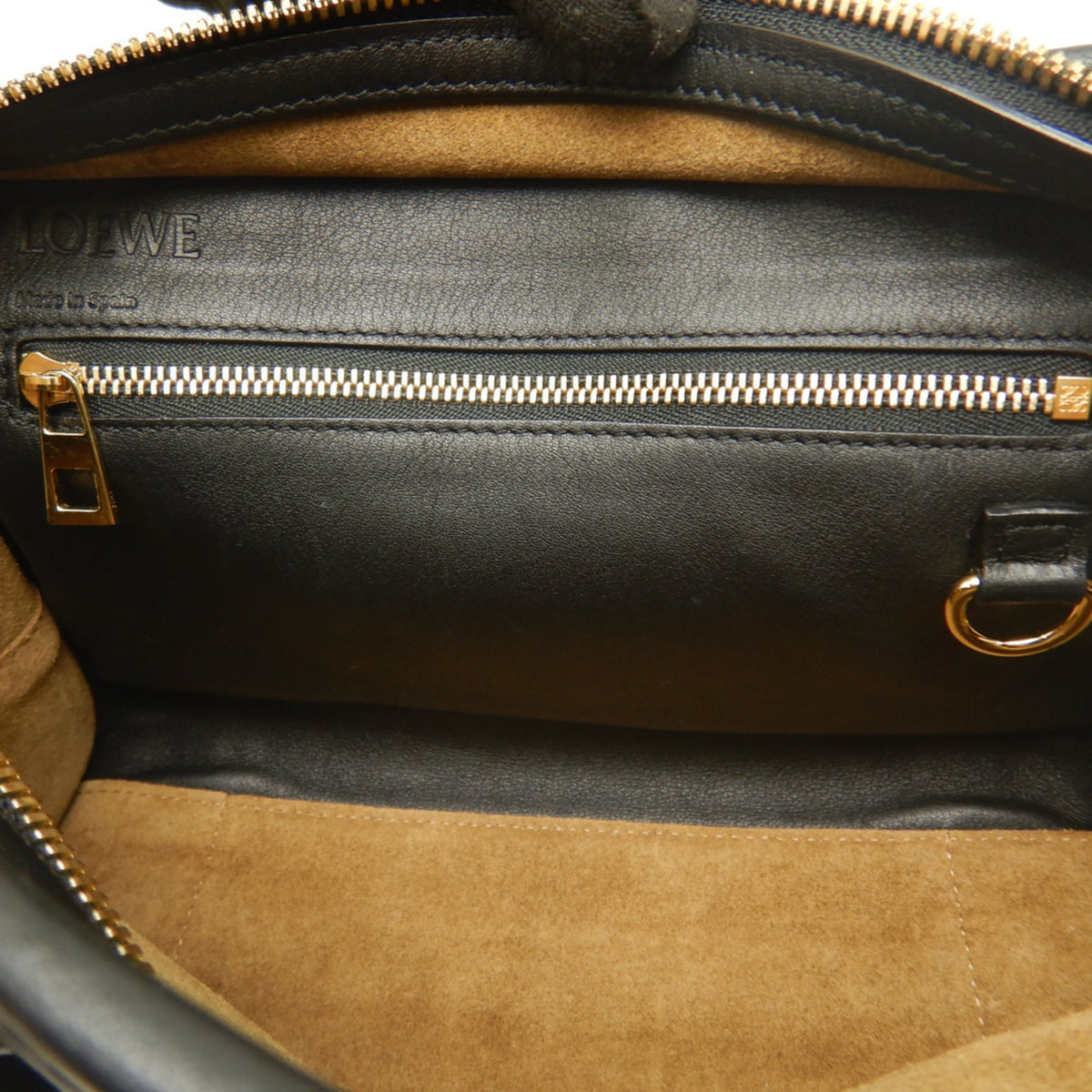 Loewe Amazona Black Leather Handbag (Pre-Owned)