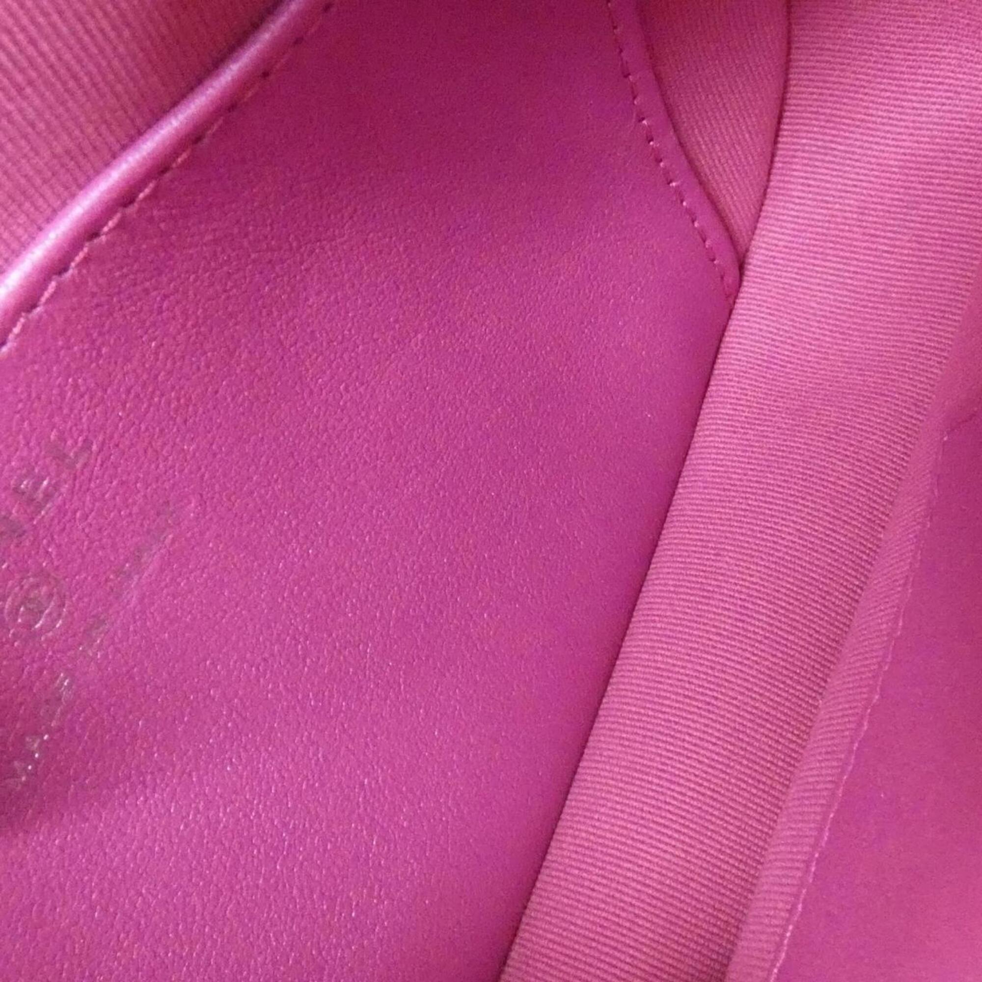 Chanel Pink Leather Shoulder Bag (Pre-Owned)