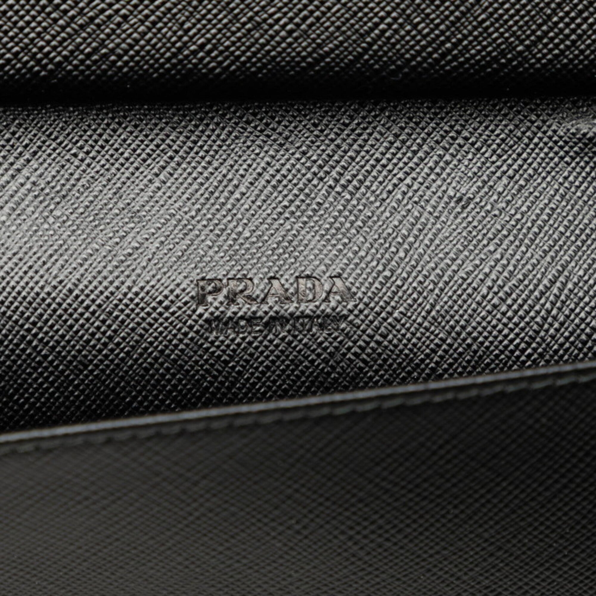 Prada Black Leather Long Wallet (Bi-Fold) (Pre-Owned)