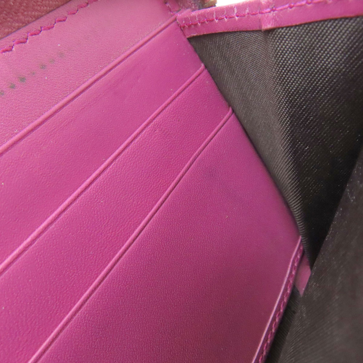 Gucci Pink Leather Long Wallet (Bi-Fold) (Pre-Owned)