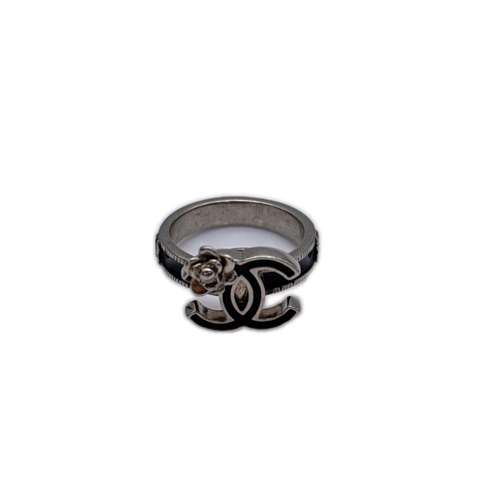 Chanel Camellia Silver Black Band Ring (Pre-Owned)
