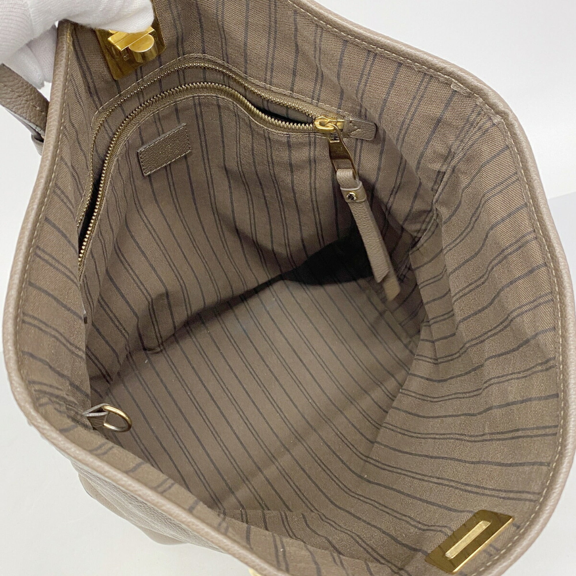 Louis Vuitton Tote Bag (Pre-Owned)