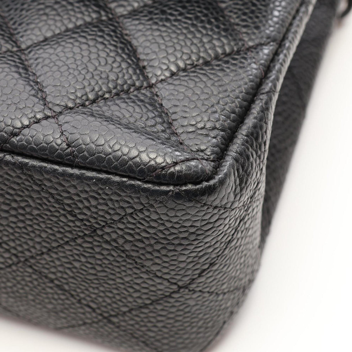 Chanel Black Grained Calfskin Handbag Shoulder Bag (Pre-Owned)